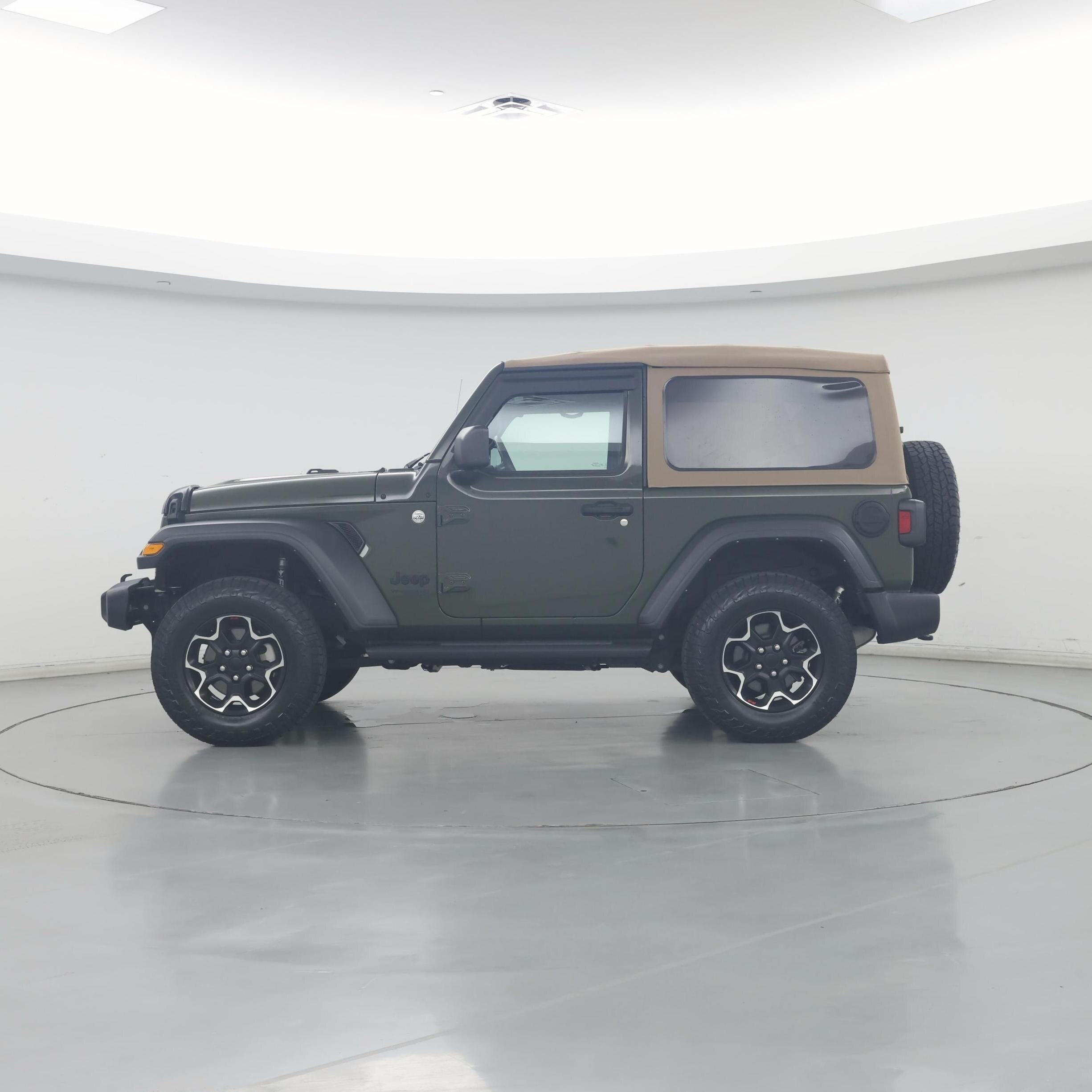 Thumbnail: 2021 Jeep Wrangler - 3