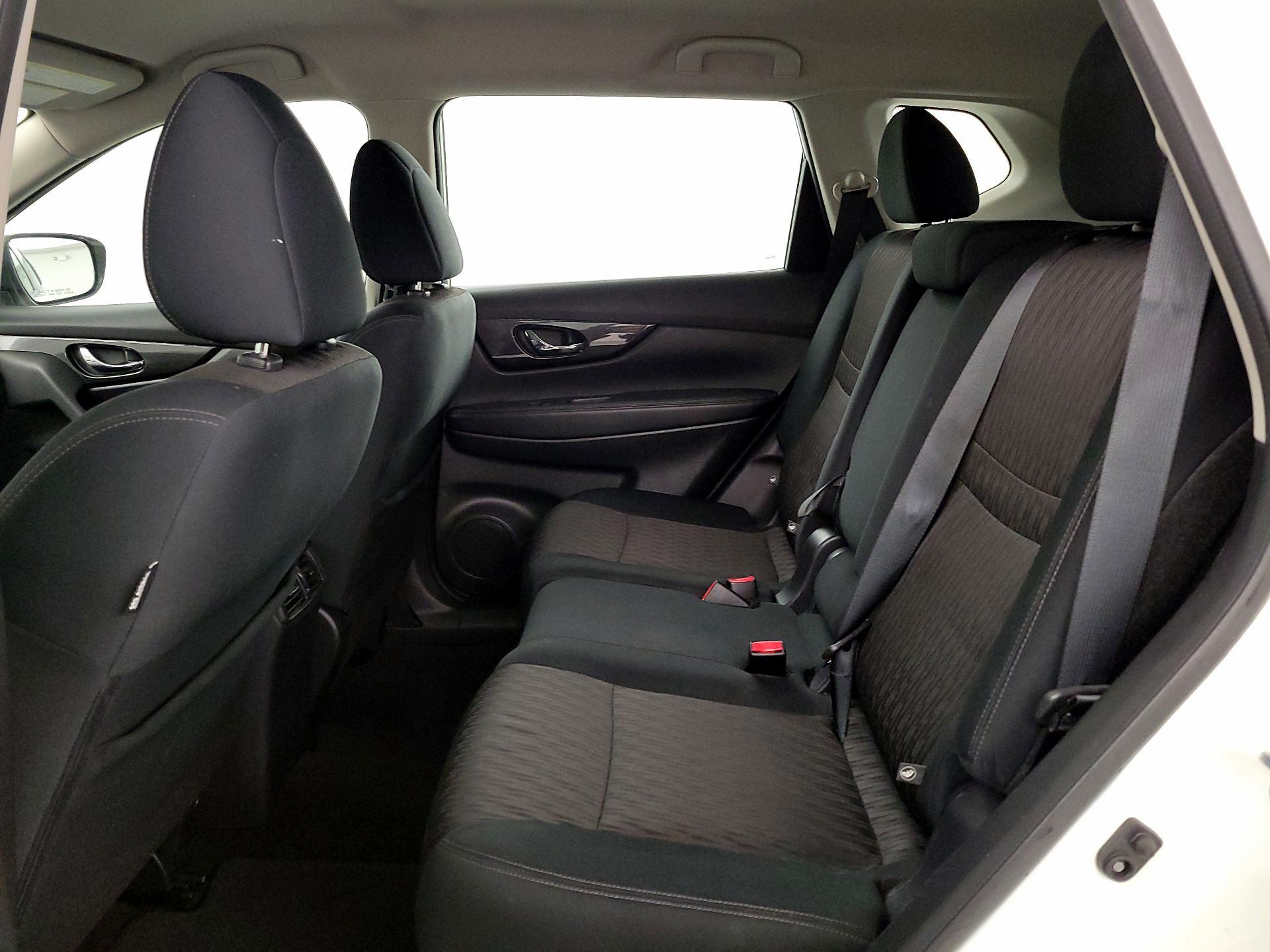 Thumbnail: 2018 Nissan Rogue - 19