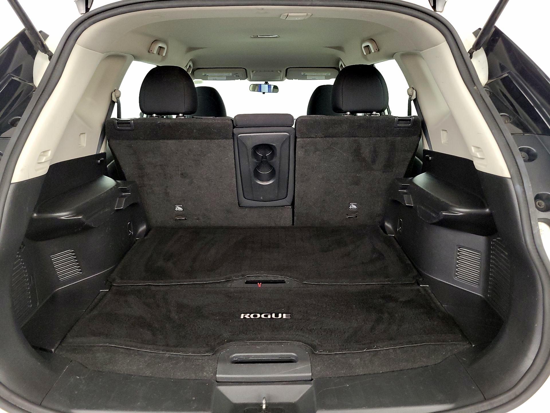 Thumbnail: 2018 Nissan Rogue - 20