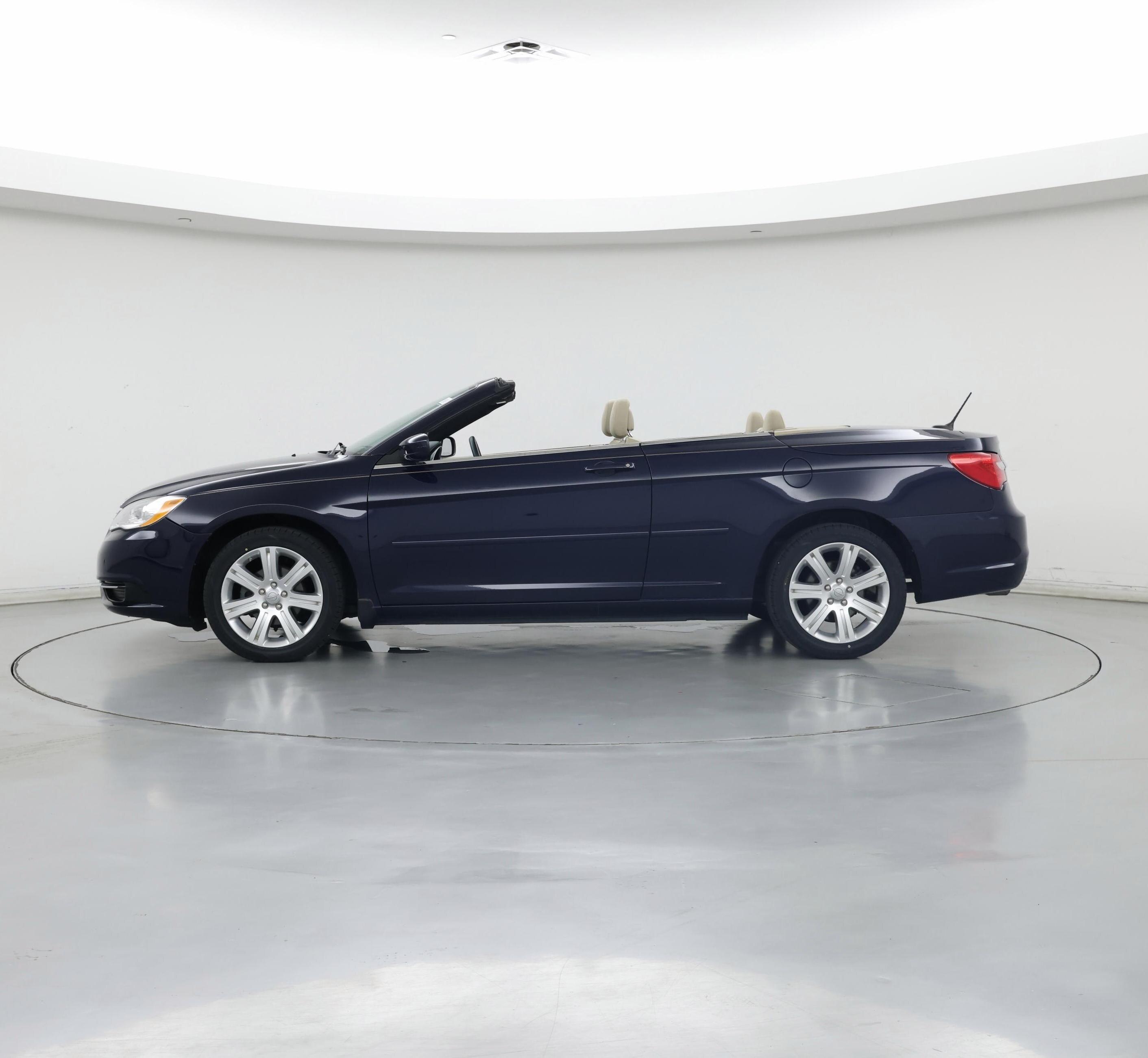 Thumbnail: 2014 Chrysler 200 - 3