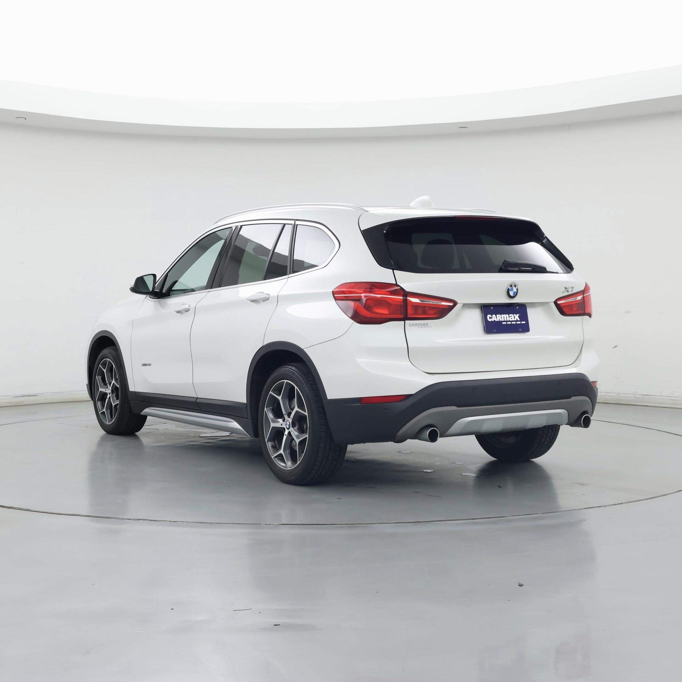 Thumbnail: 2018 BMW X1 - 2