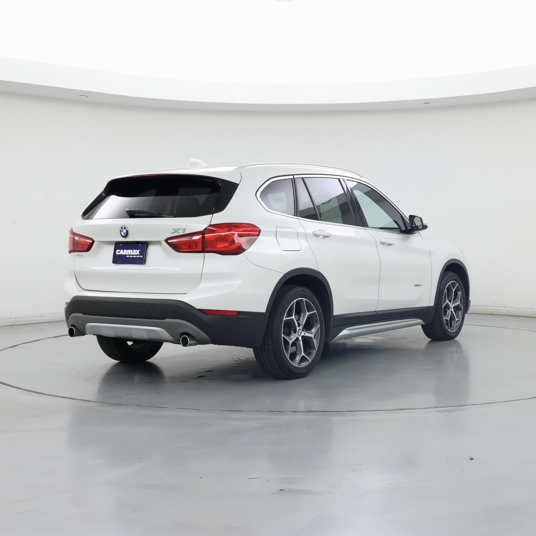 Thumbnail: 2018 BMW X1 - 8