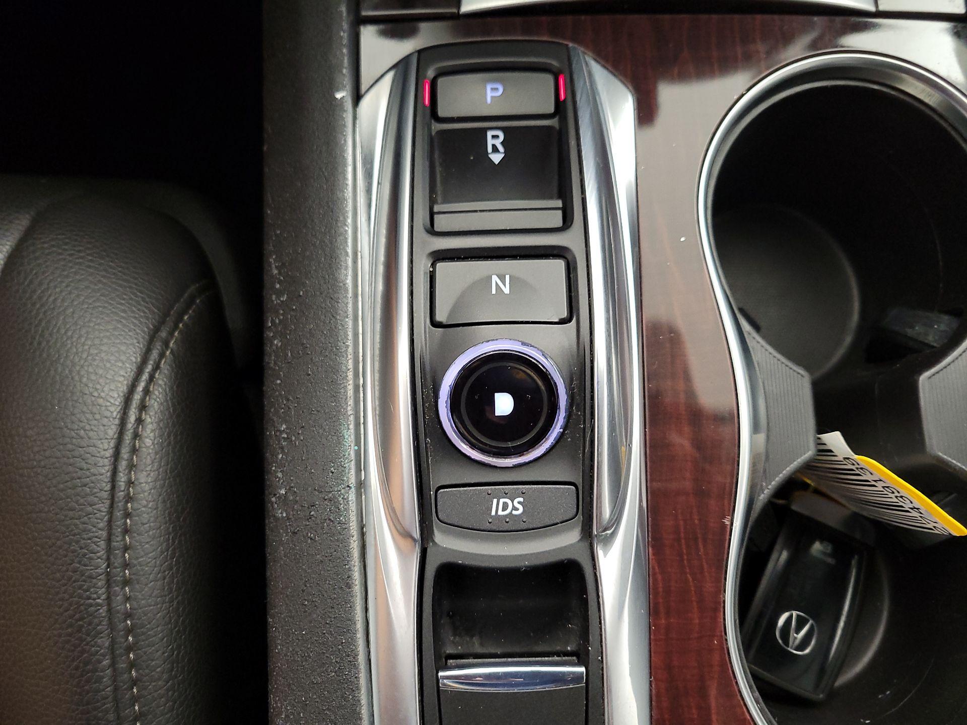 Thumbnail: 2015 Acura TLX - 17