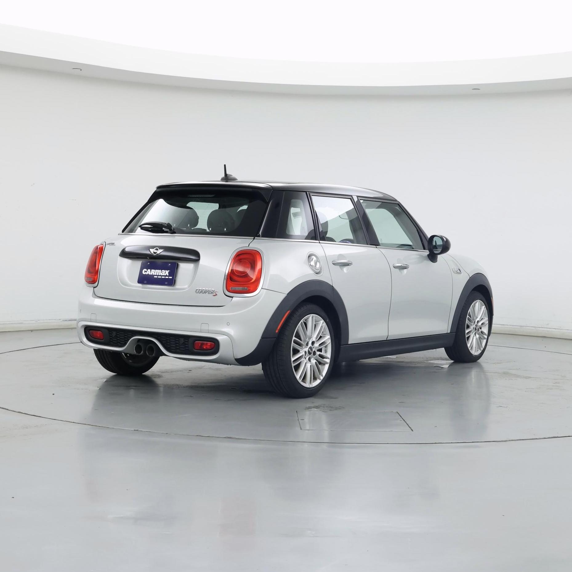 Thumbnail: 2015 MINI Cooper Hardtop - 8