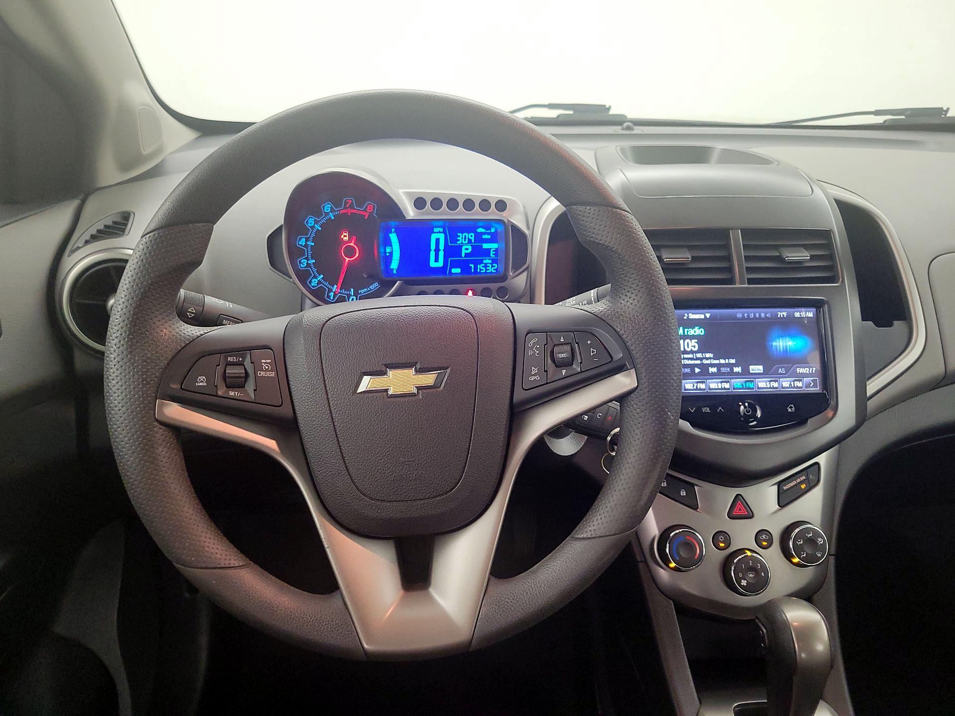 Thumbnail: 2016 Chevrolet Sonic - 10