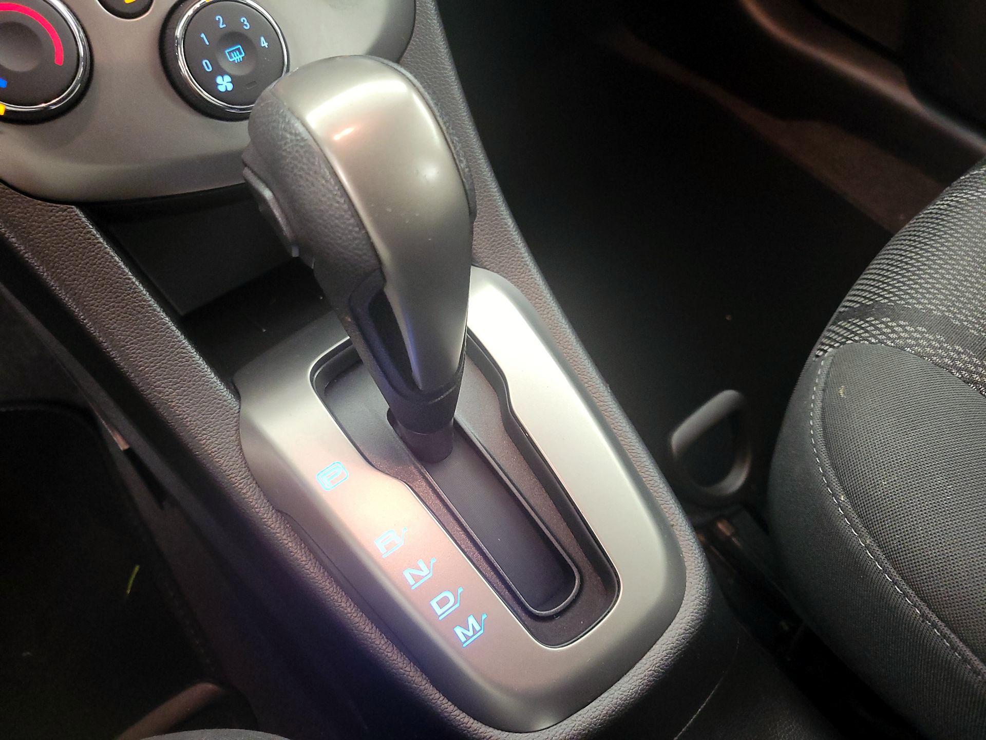 Thumbnail: 2016 Chevrolet Sonic - 17