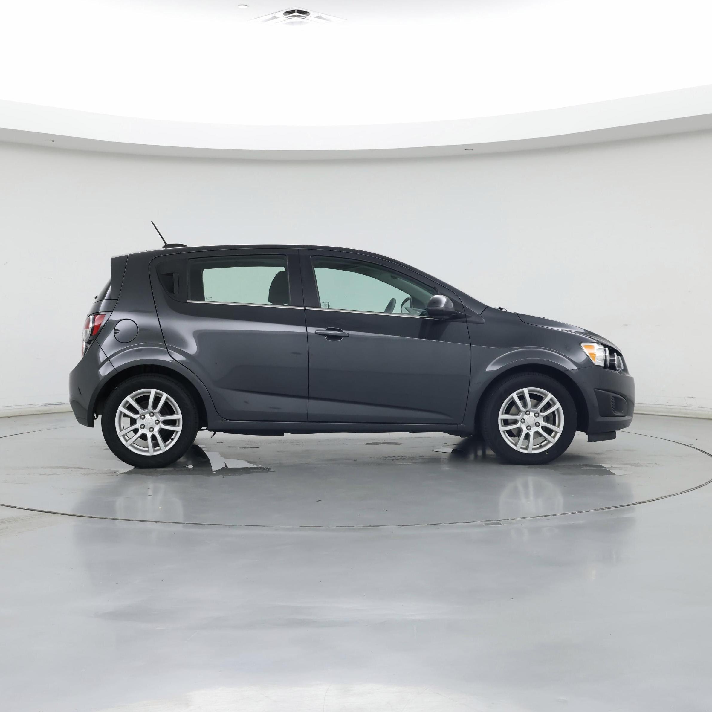 Thumbnail: 2016 Chevrolet Sonic - 7