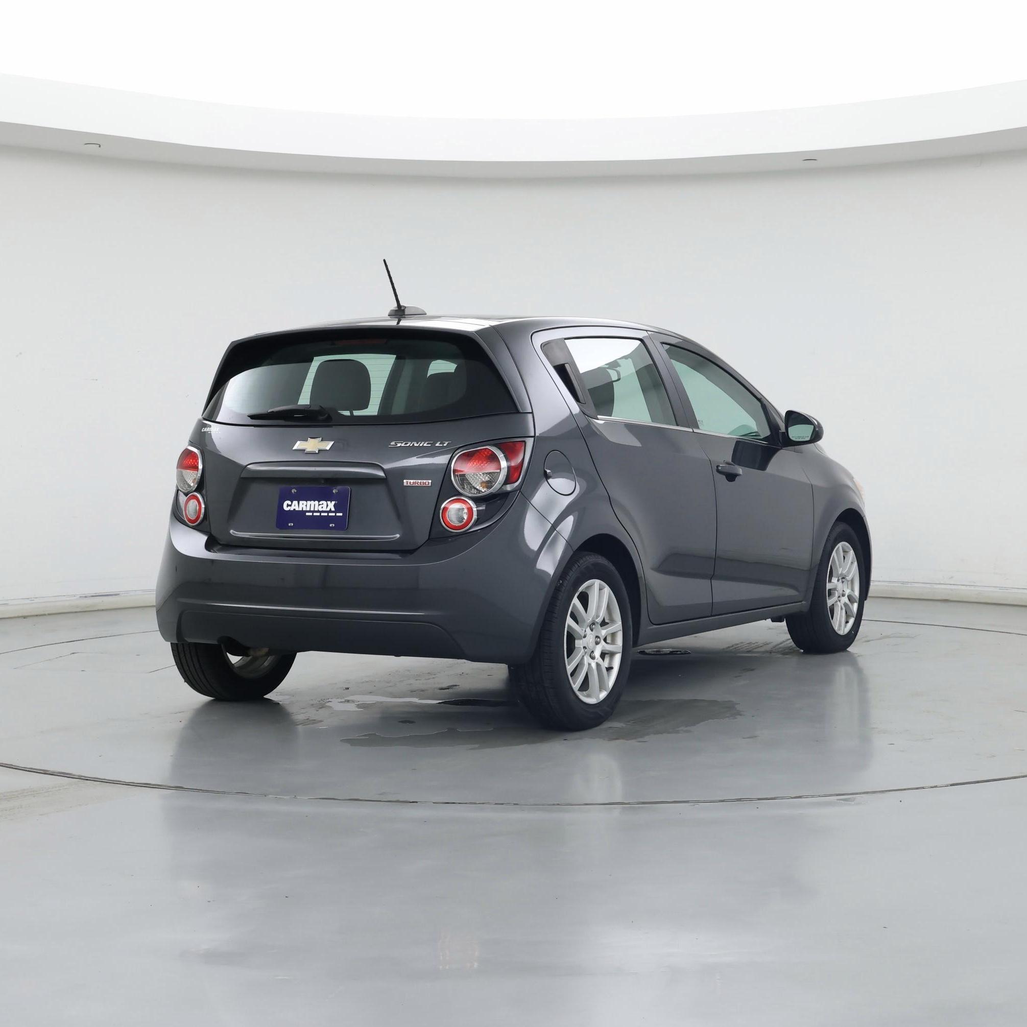 Thumbnail: 2016 Chevrolet Sonic - 8