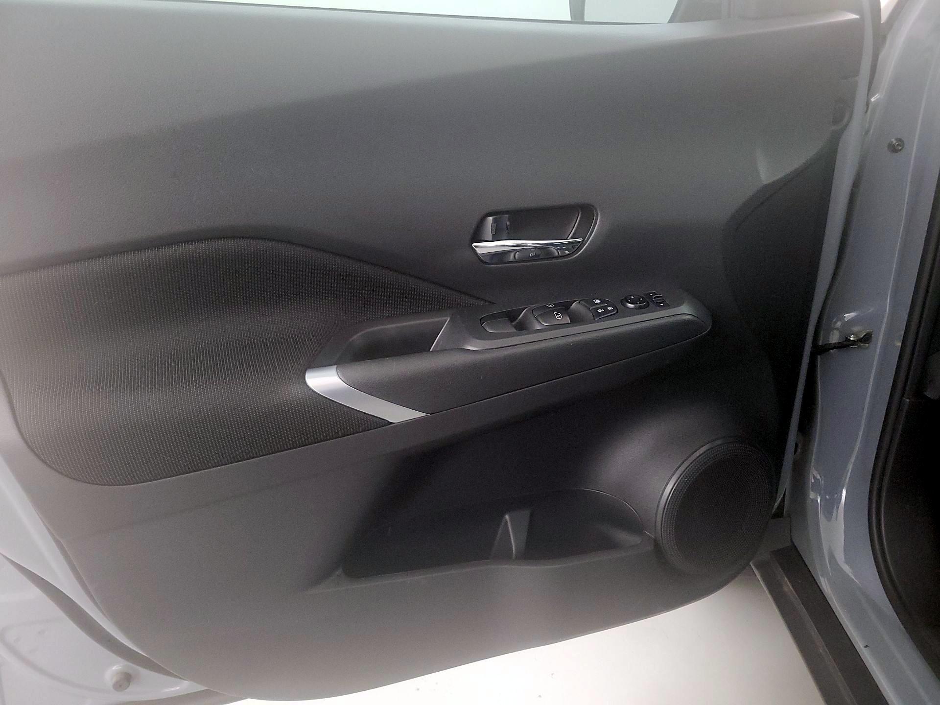 Thumbnail: 2021 Nissan Kicks - 12