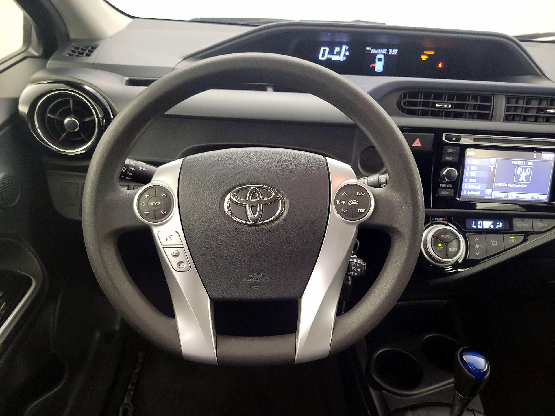 Thumbnail: 2015 Toyota Prius - 10