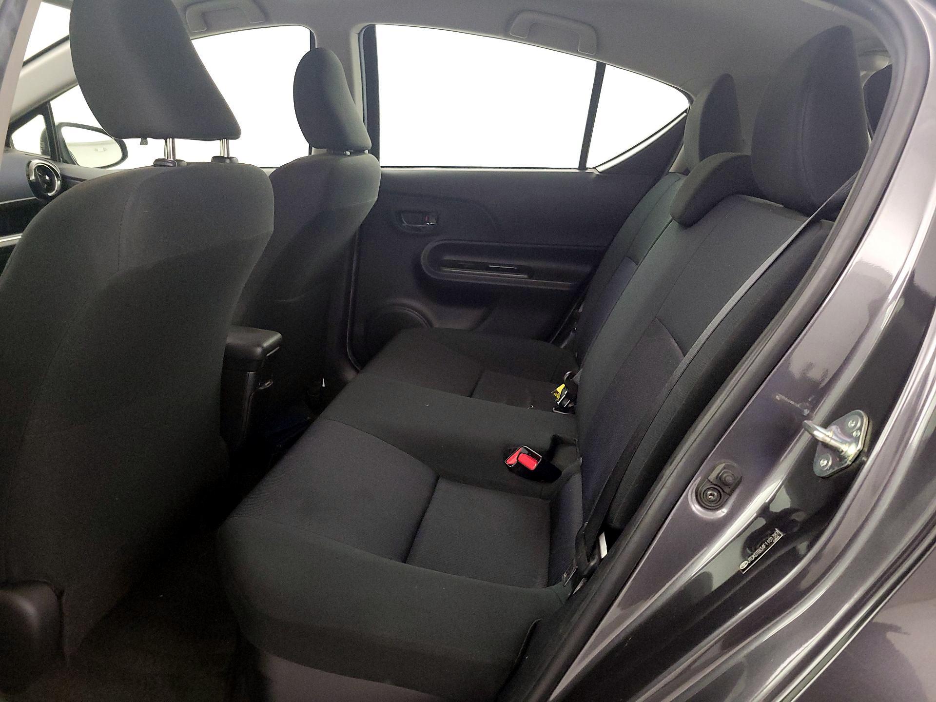 Thumbnail: 2015 Toyota Prius - 19