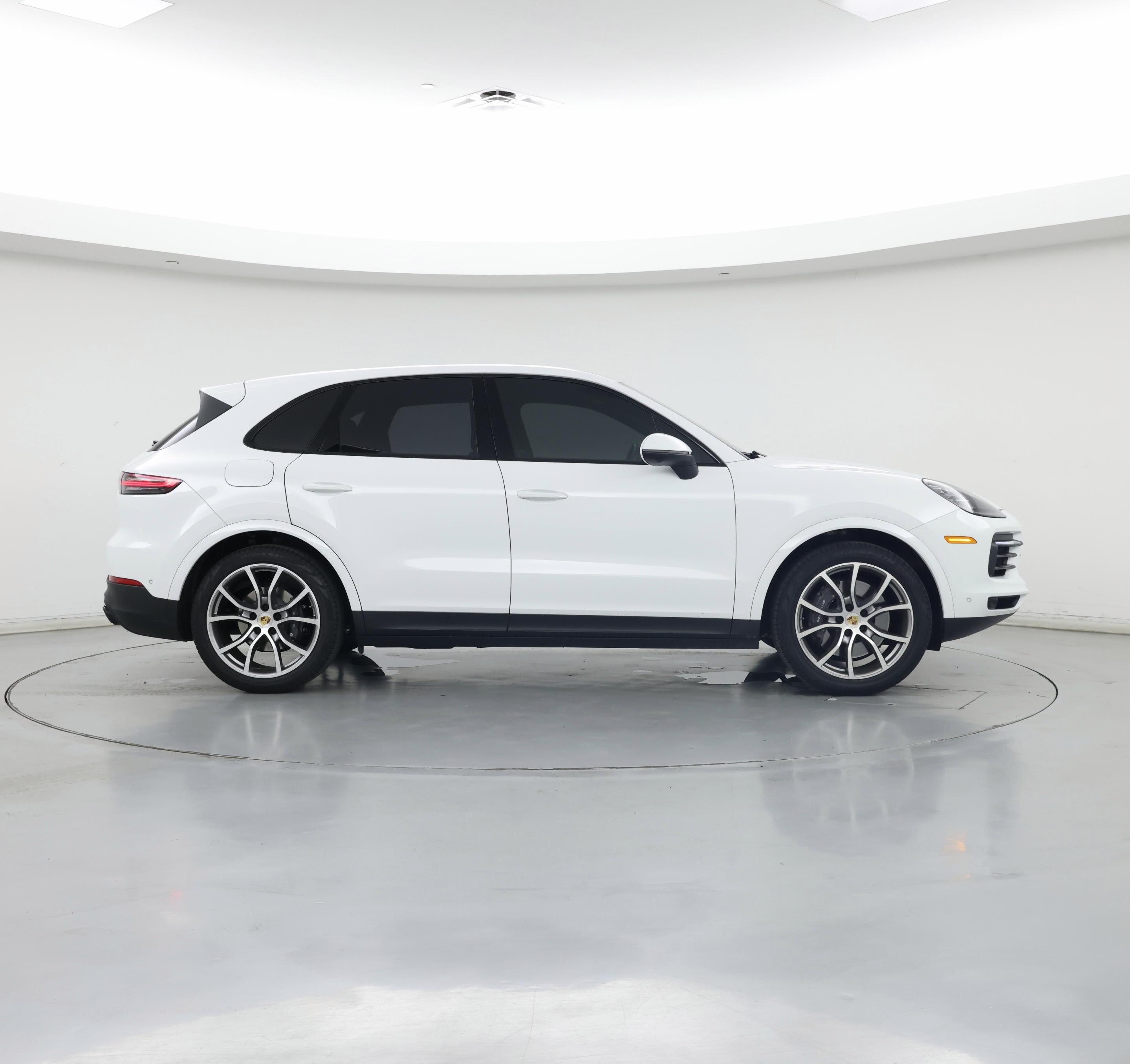 Thumbnail: 2022 Porsche Cayenne - 7