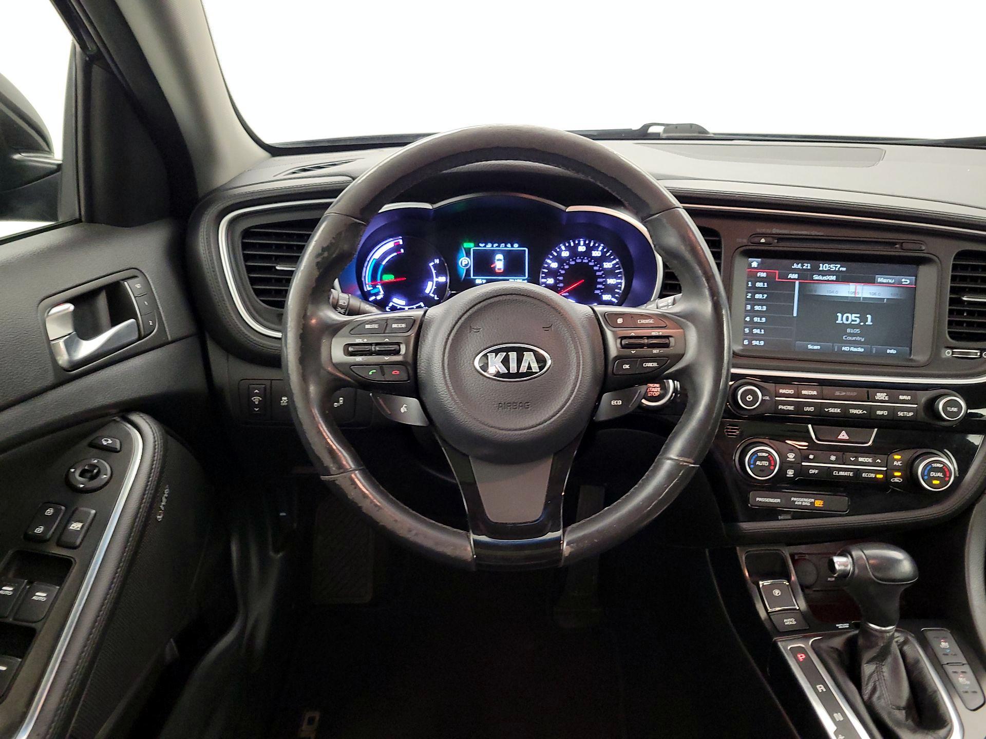 Thumbnail: 2015 Kia Optima - 10