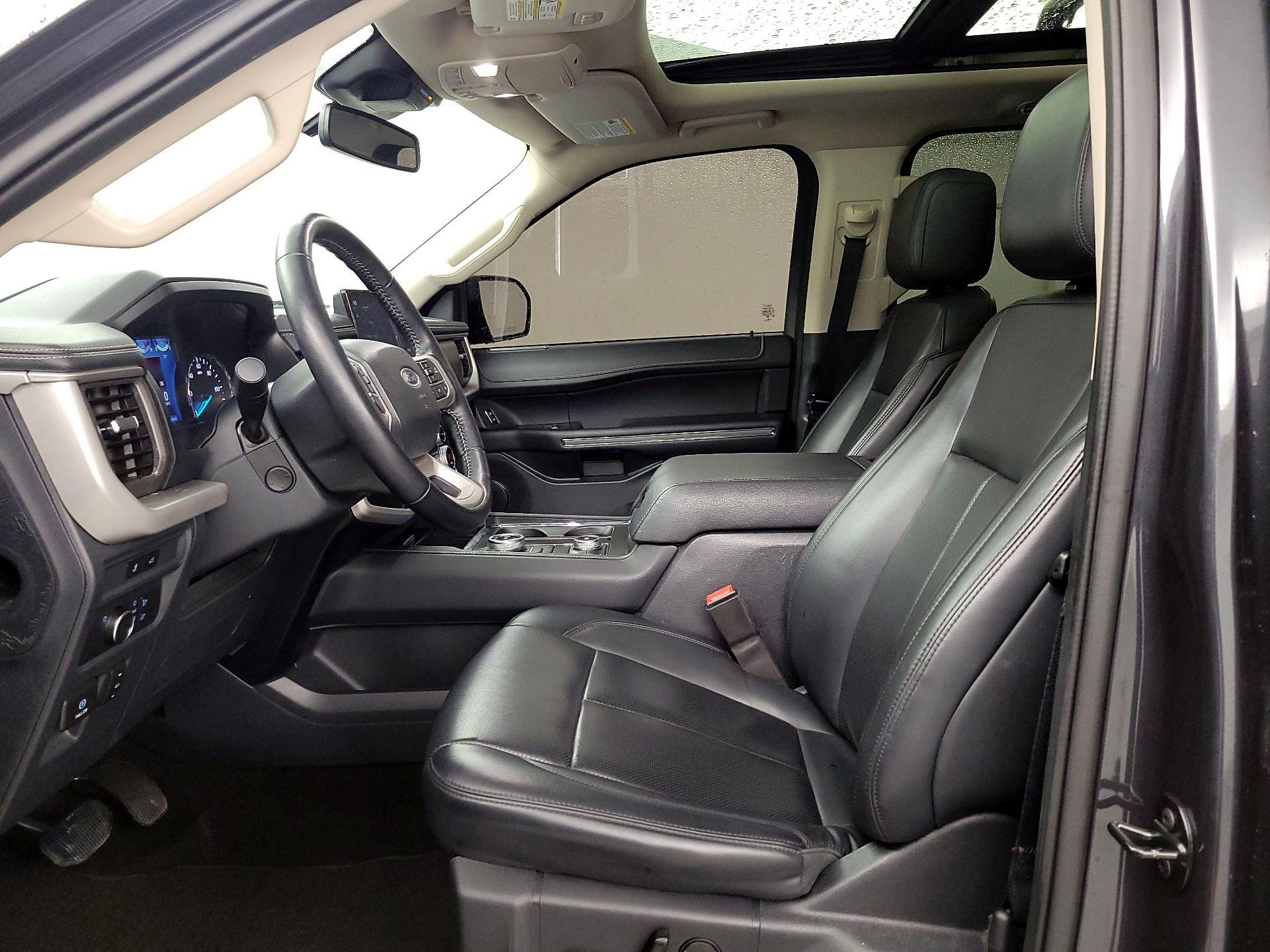 Thumbnail: 2022 Ford Expedition MAX - 11