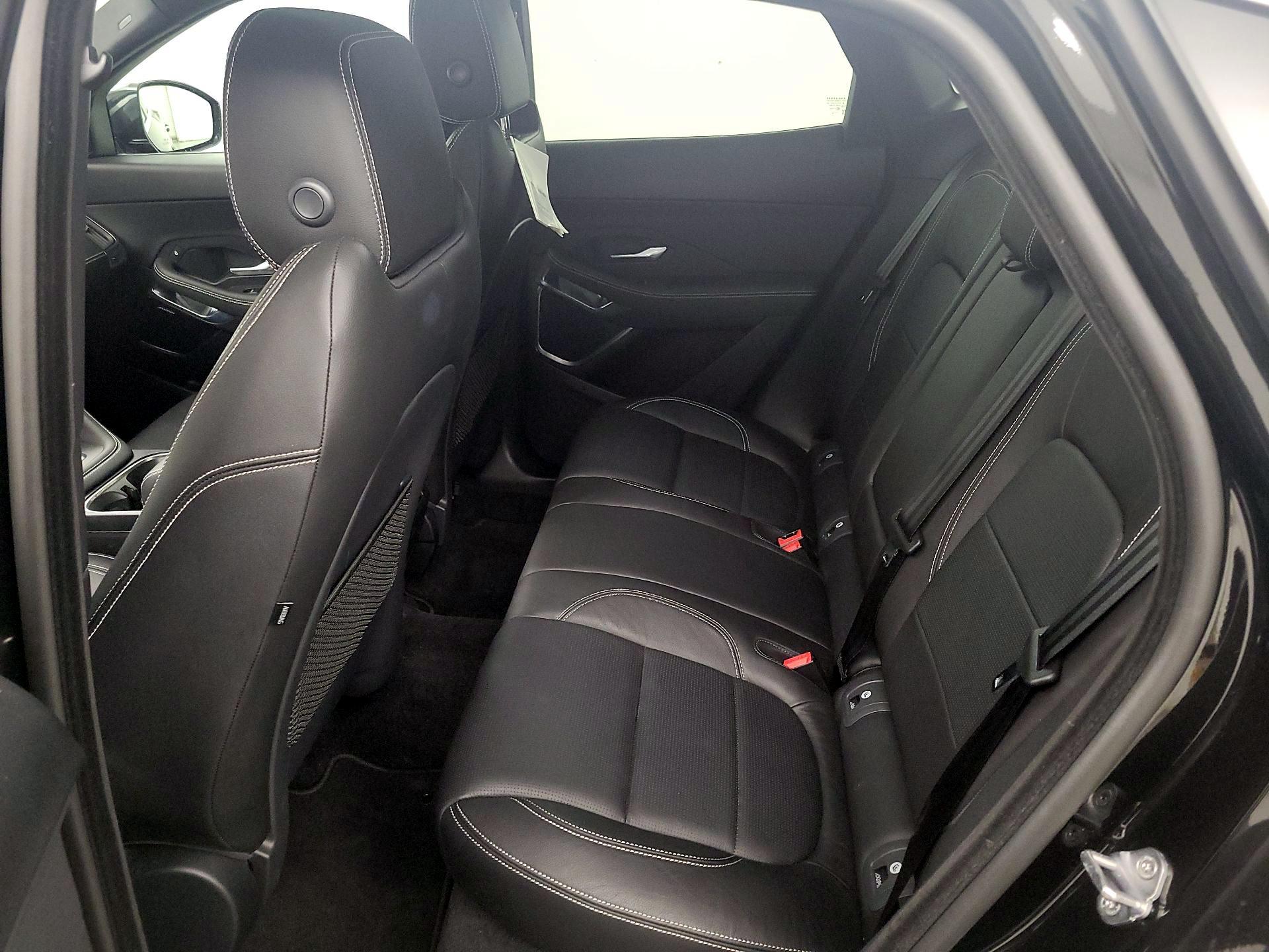 Thumbnail: 2018 Jaguar E-Pace - 20