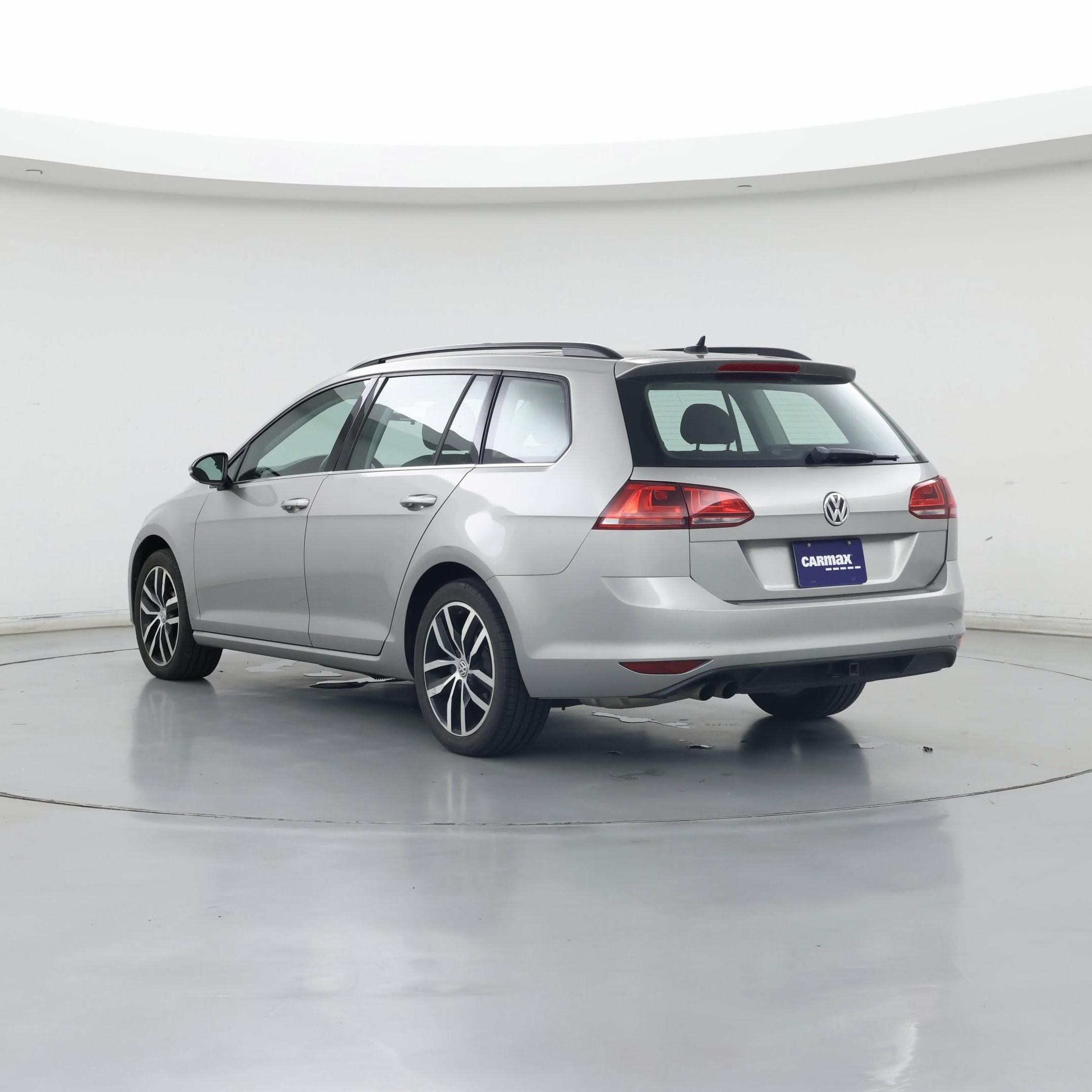 Thumbnail: 2016 Volkswagen Golf - 2