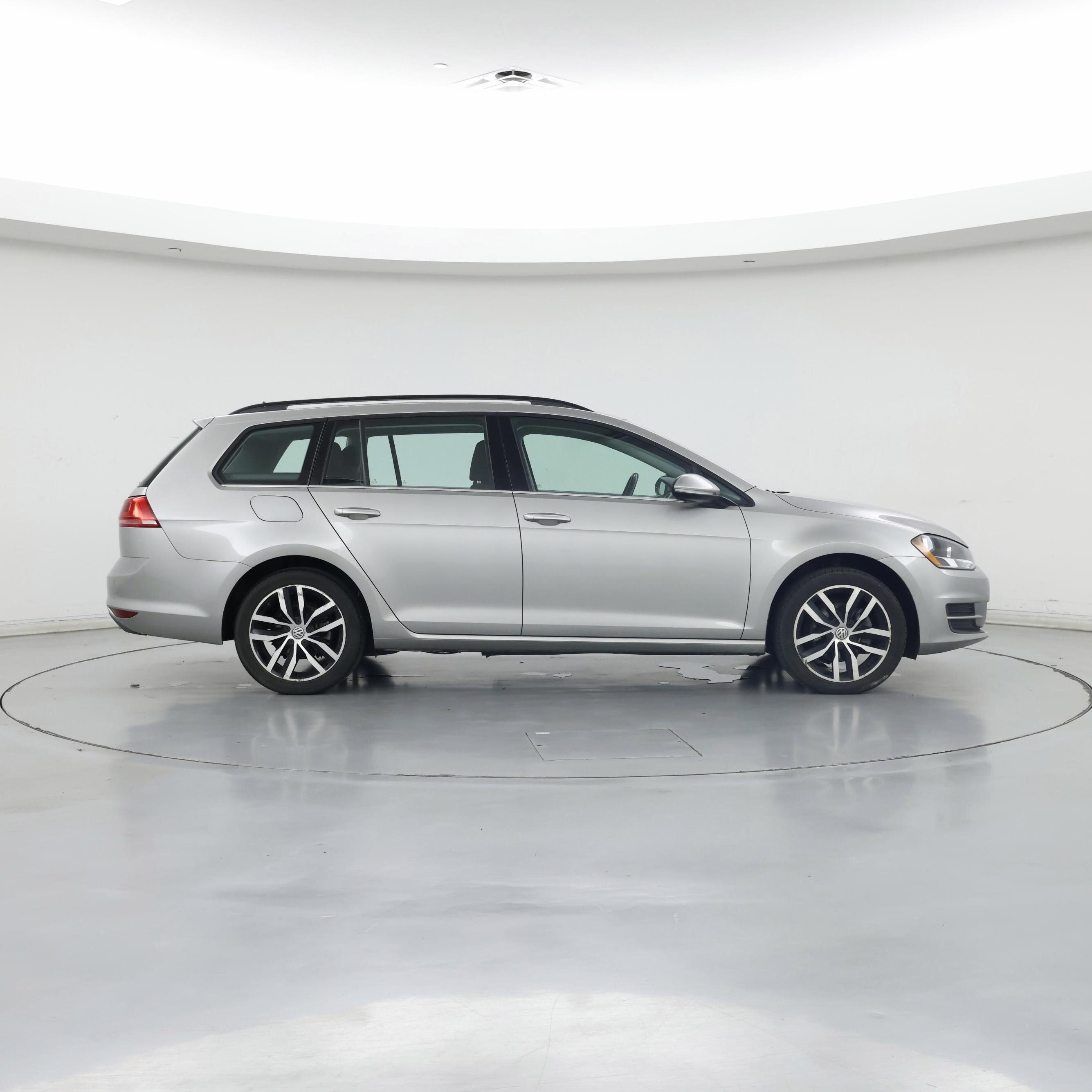 Thumbnail: 2016 Volkswagen Golf - 7