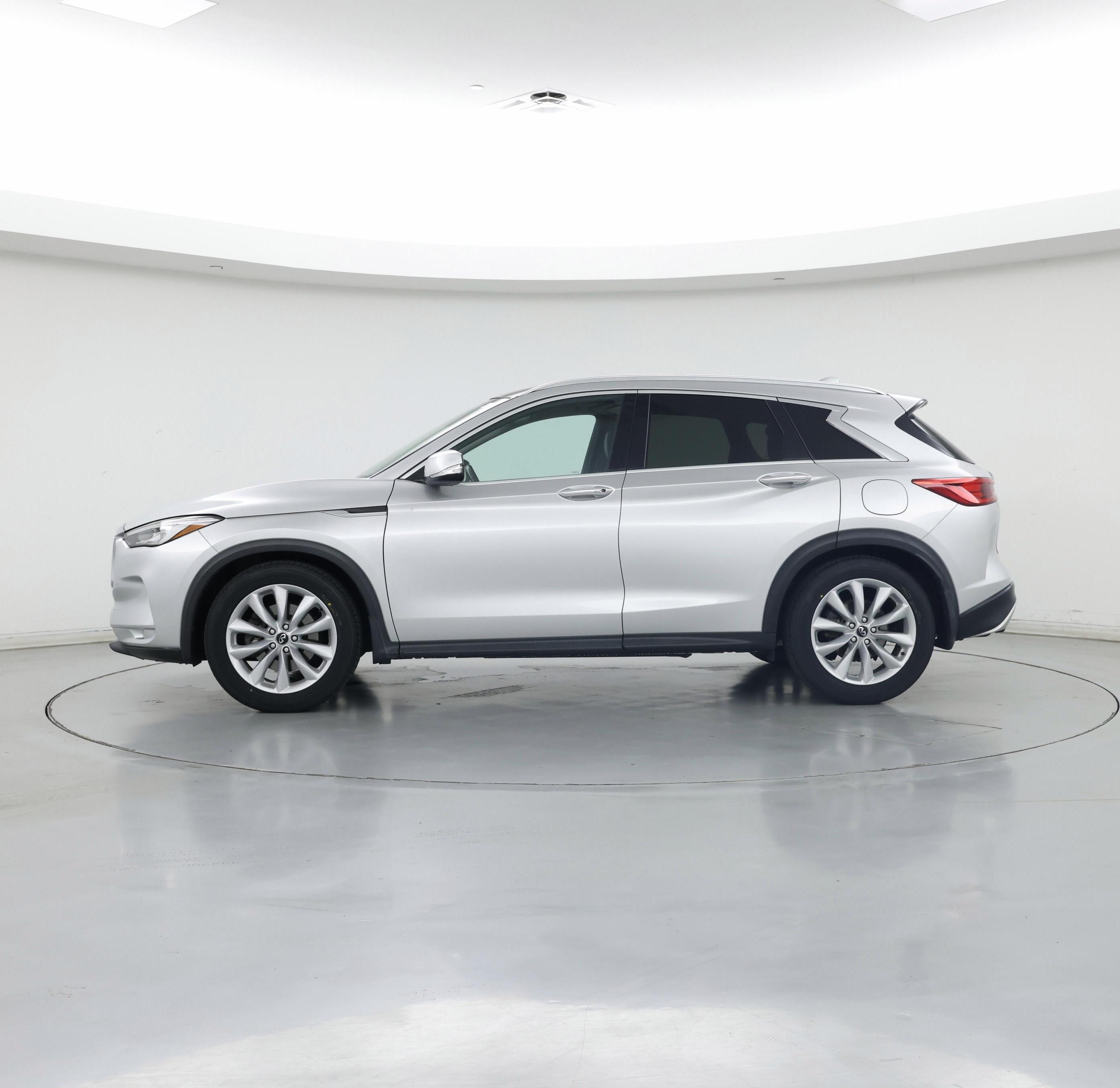 Thumbnail: 2019 INFINITI QX50 - 3