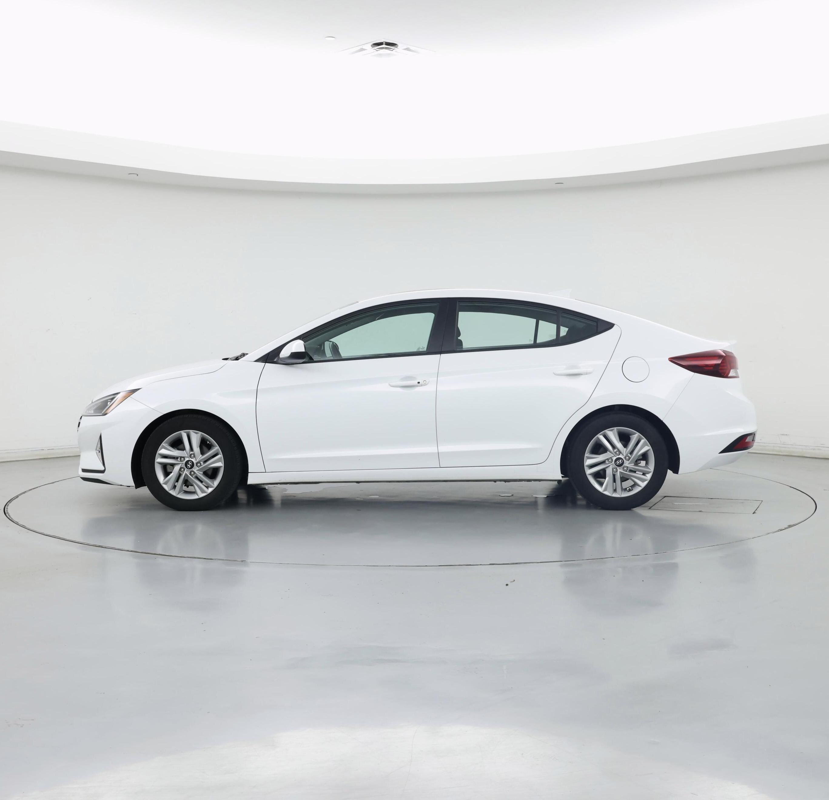 Thumbnail: 2020 Hyundai Elantra - 3