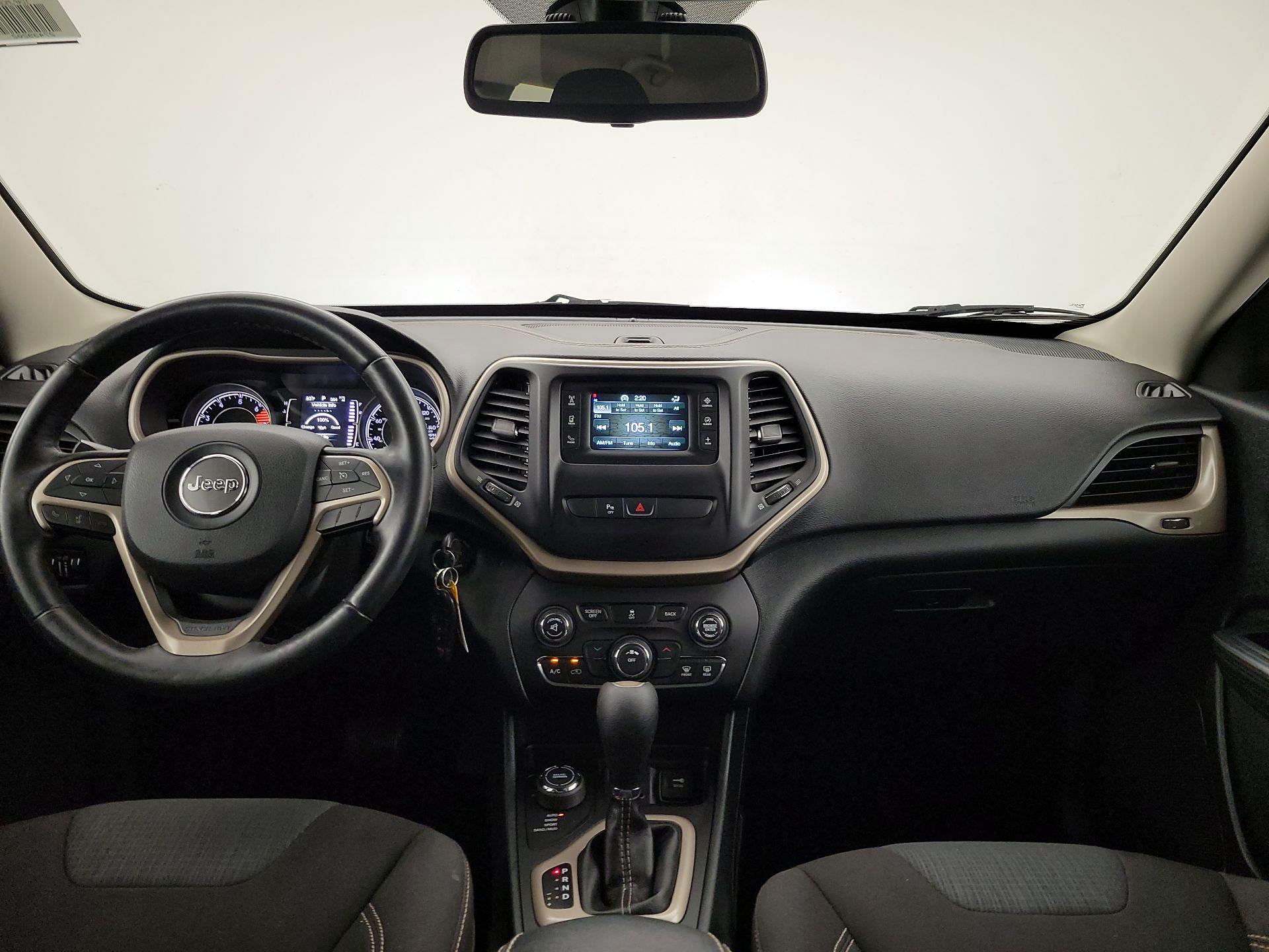 Thumbnail: 2016 Jeep Cherokee - 9