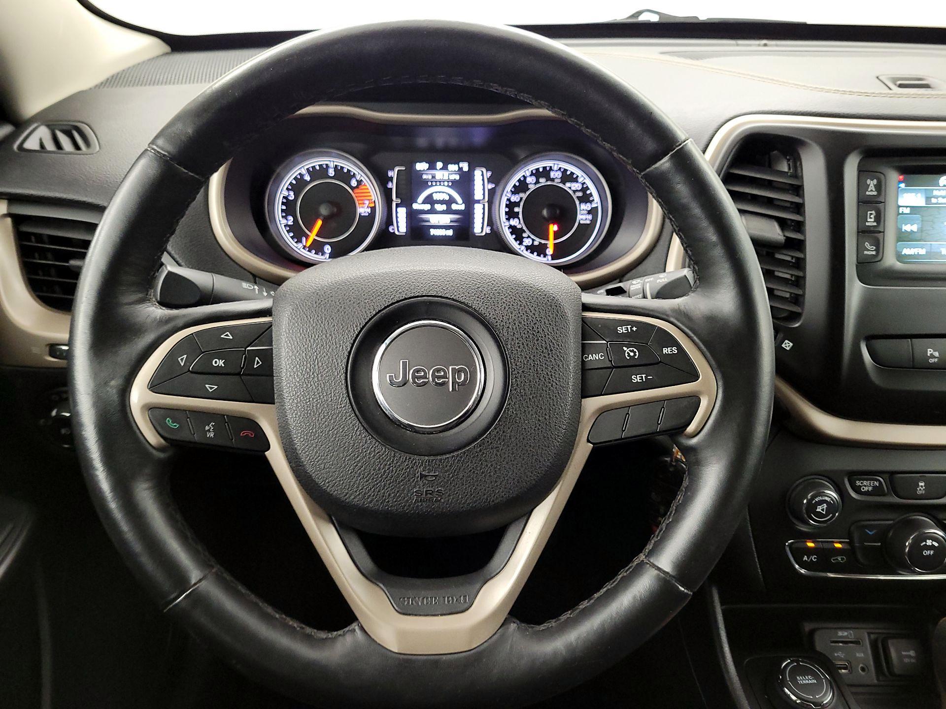 Thumbnail: 2016 Jeep Cherokee - 10