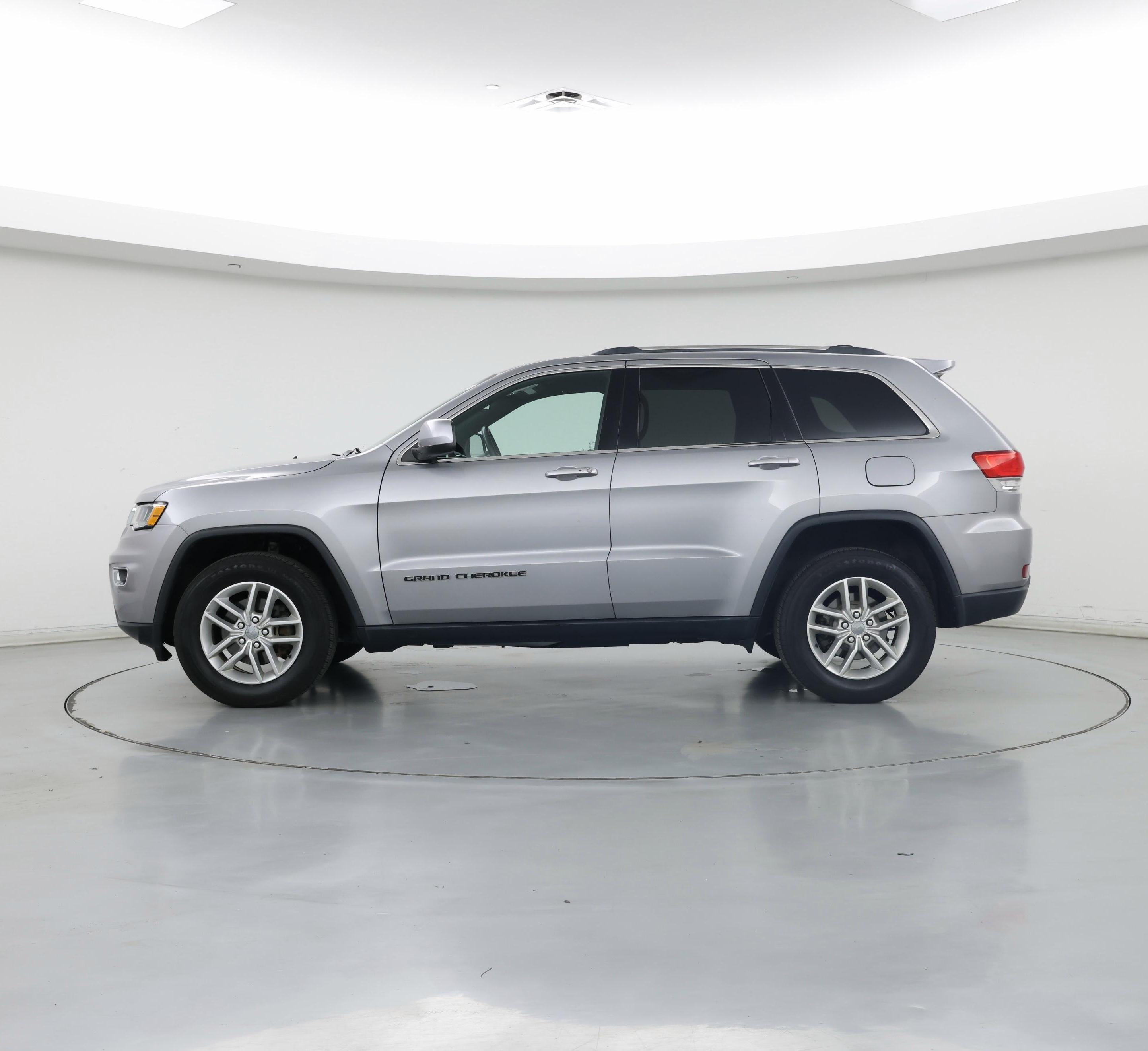 Thumbnail: 2018 Jeep Grand Cherokee - 3