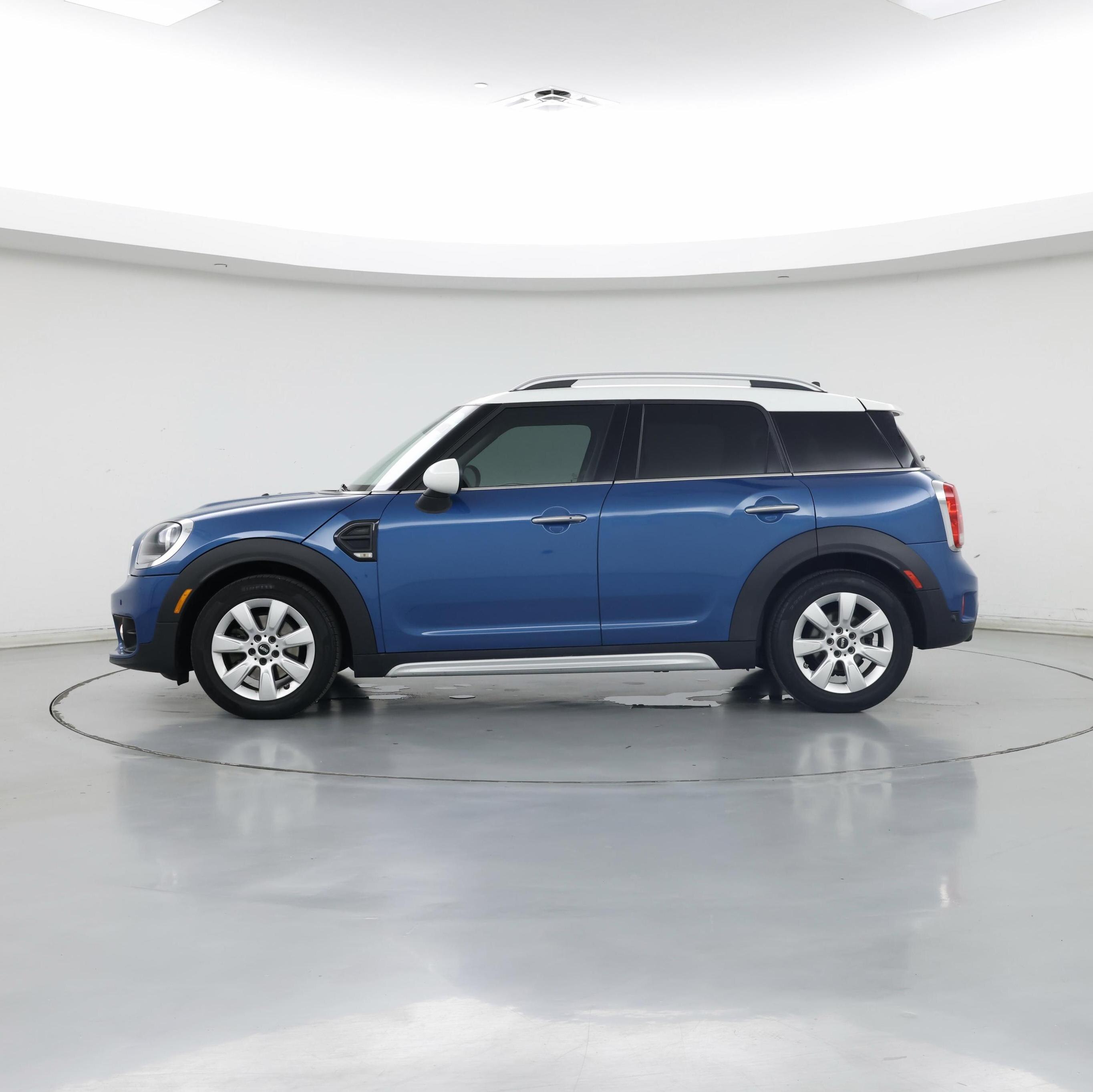 Thumbnail: 2017 MINI Cooper Countryman - 3