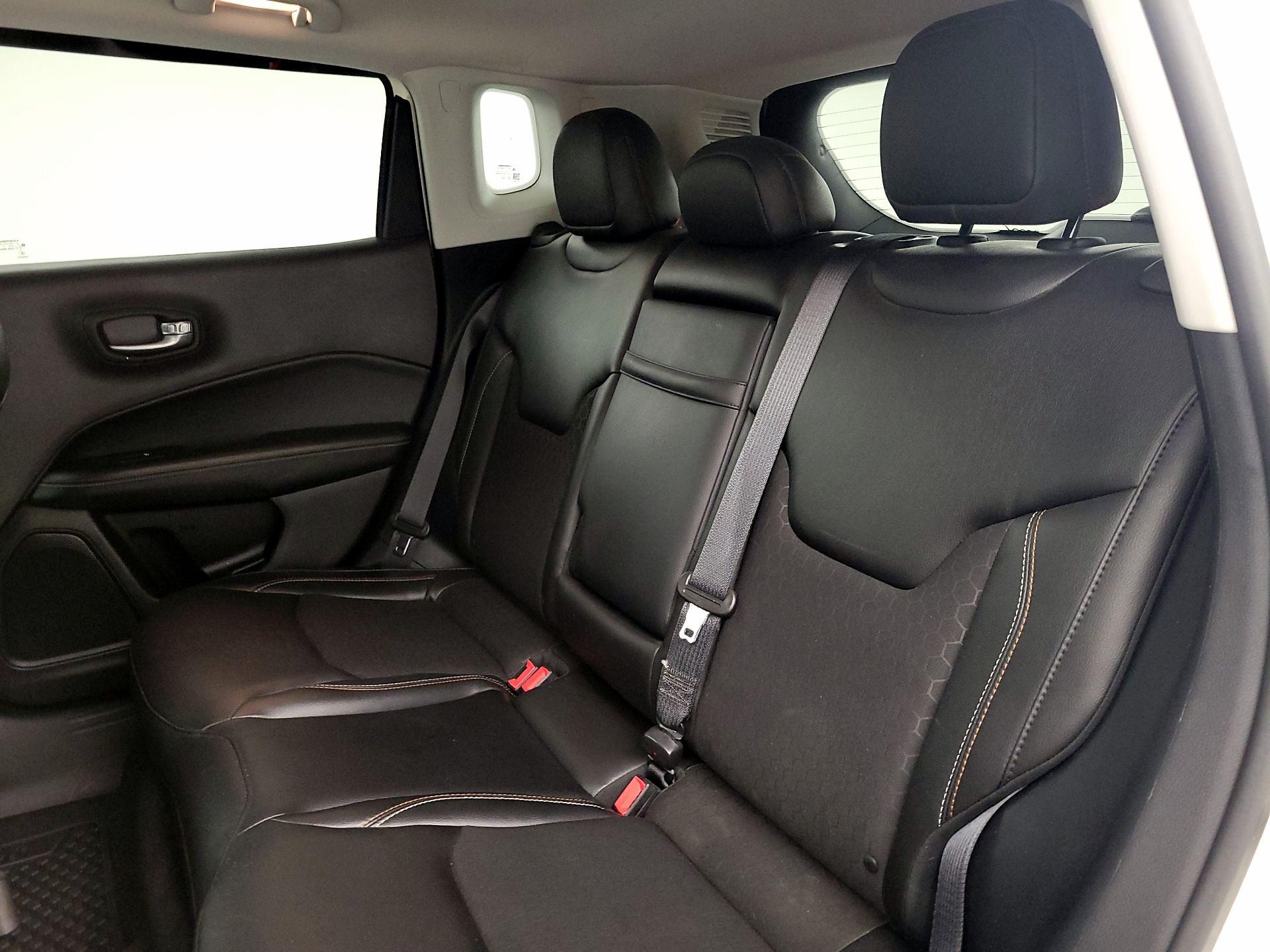 Thumbnail: 2018 Jeep Compass - 19