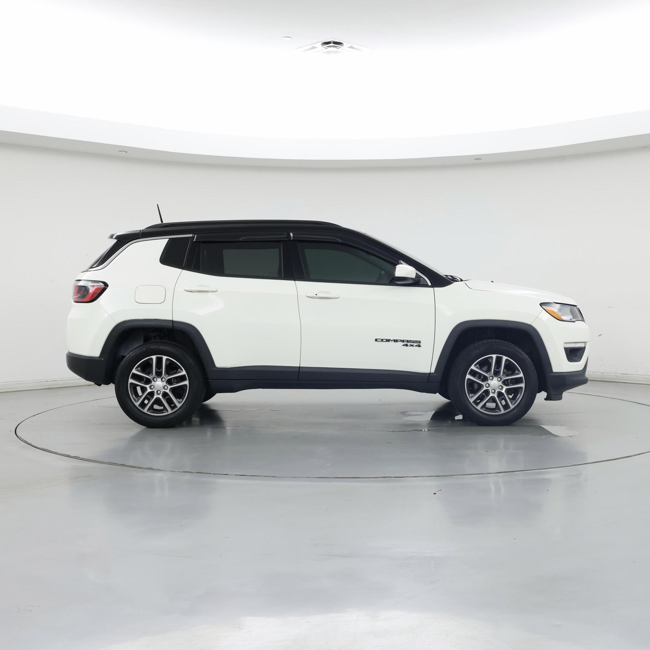 Thumbnail: 2018 Jeep Compass - 7