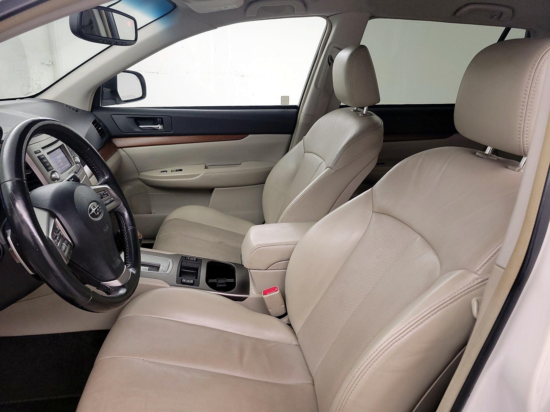 Thumbnail: 2014 Subaru Outback - 11