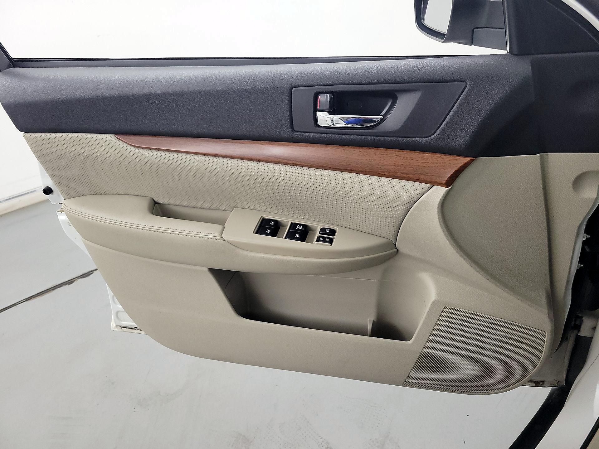 Thumbnail: 2014 Subaru Outback - 12