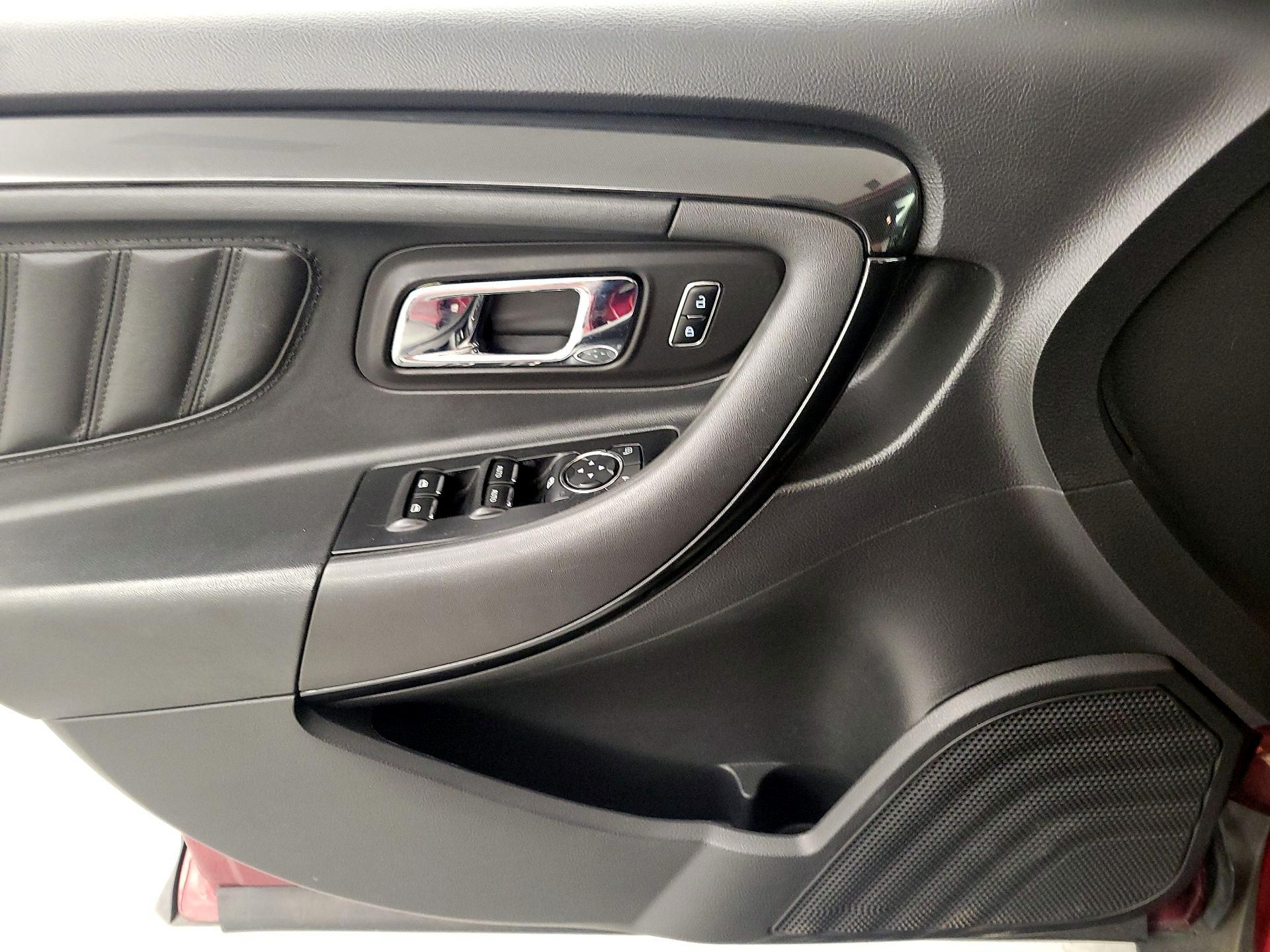 Thumbnail: 2014 Ford Taurus - 12