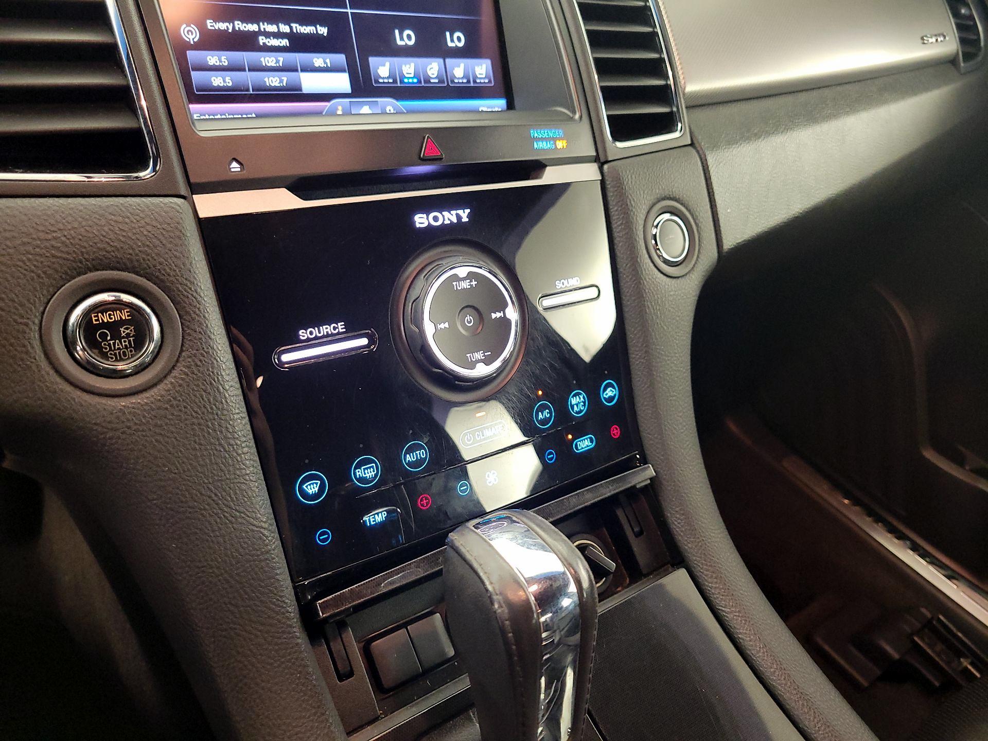 Thumbnail: 2014 Ford Taurus - 16