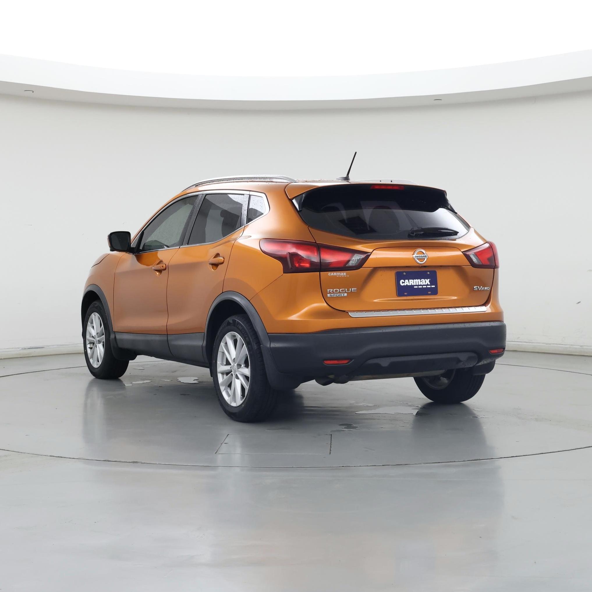 Thumbnail: 2017 Nissan Rogue Sport - 2