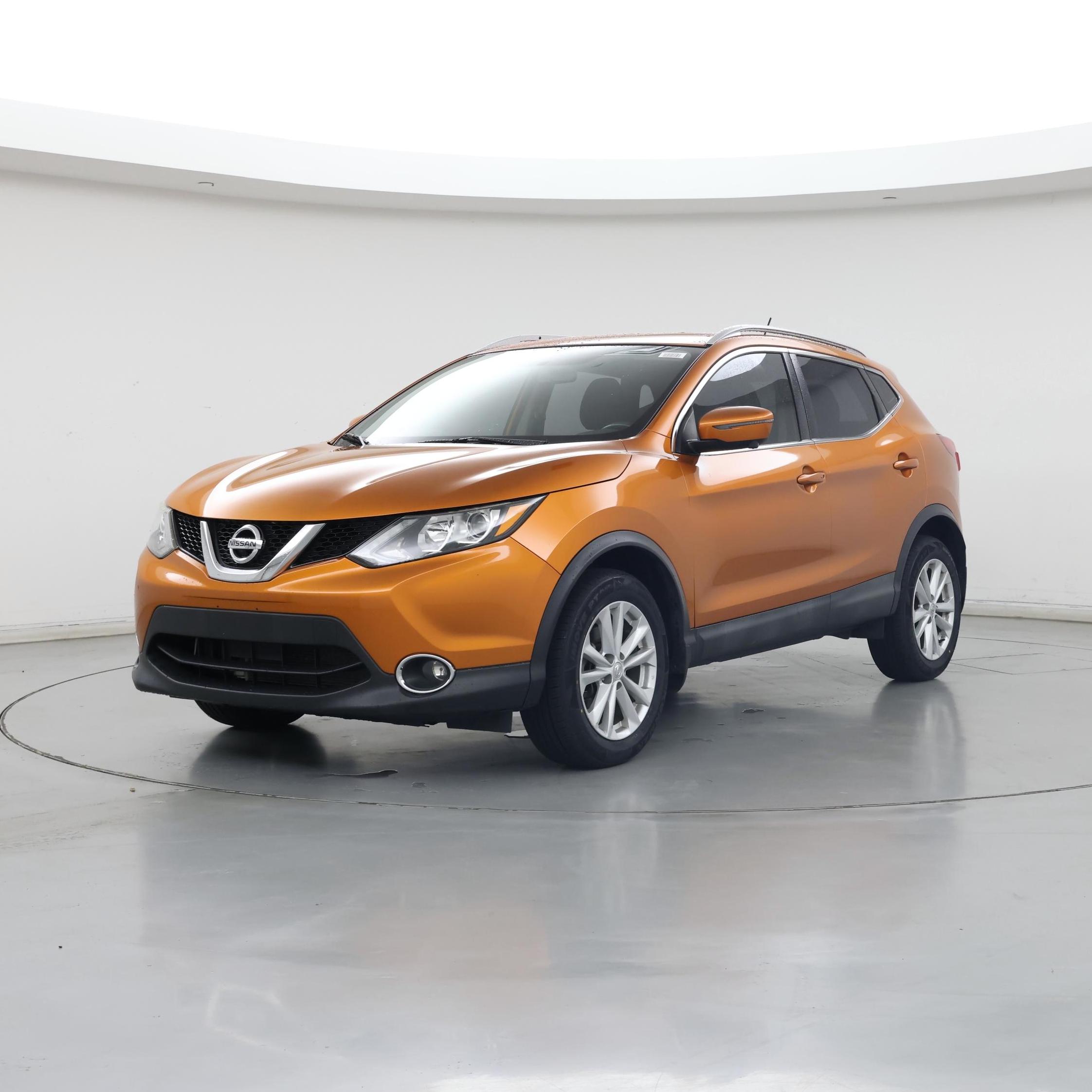Thumbnail: 2017 Nissan Rogue Sport - 4