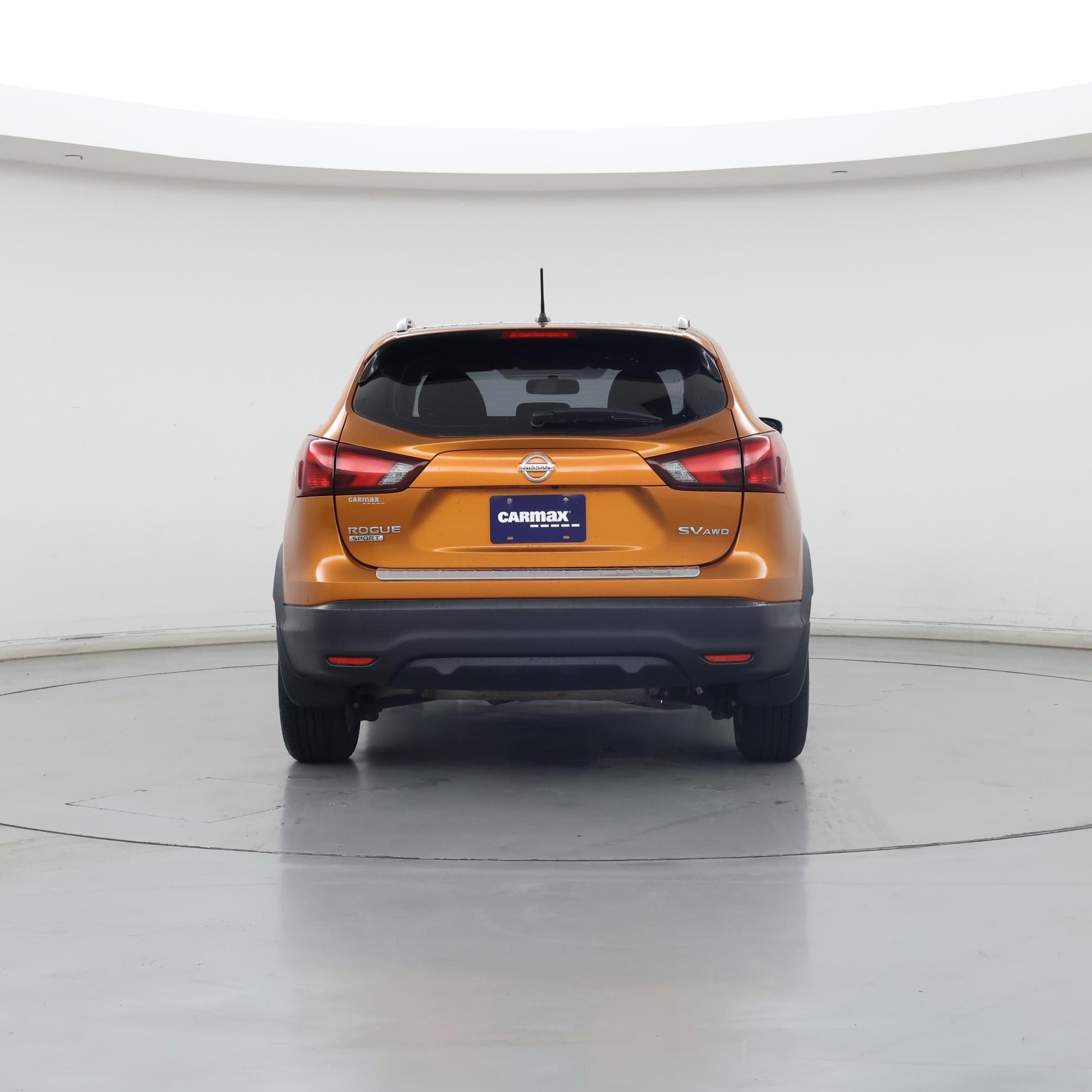 Thumbnail: 2017 Nissan Rogue Sport - 6