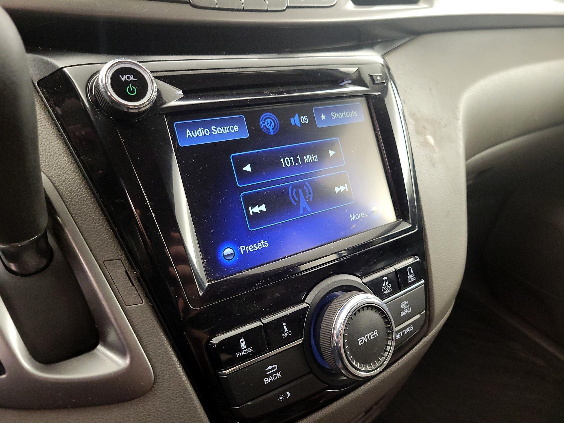 Thumbnail: 2016 Honda Odyssey - 15