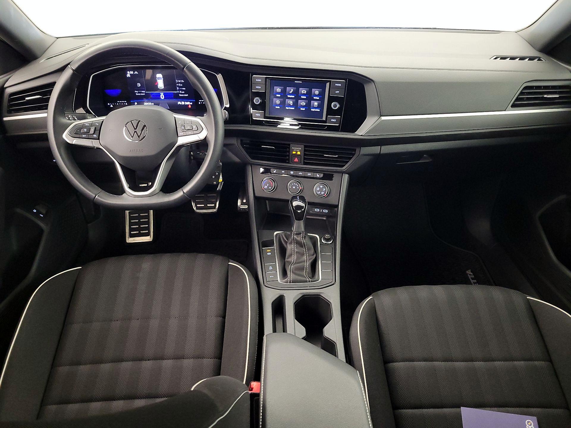 Thumbnail: 2024 Volkswagen Jetta - 9