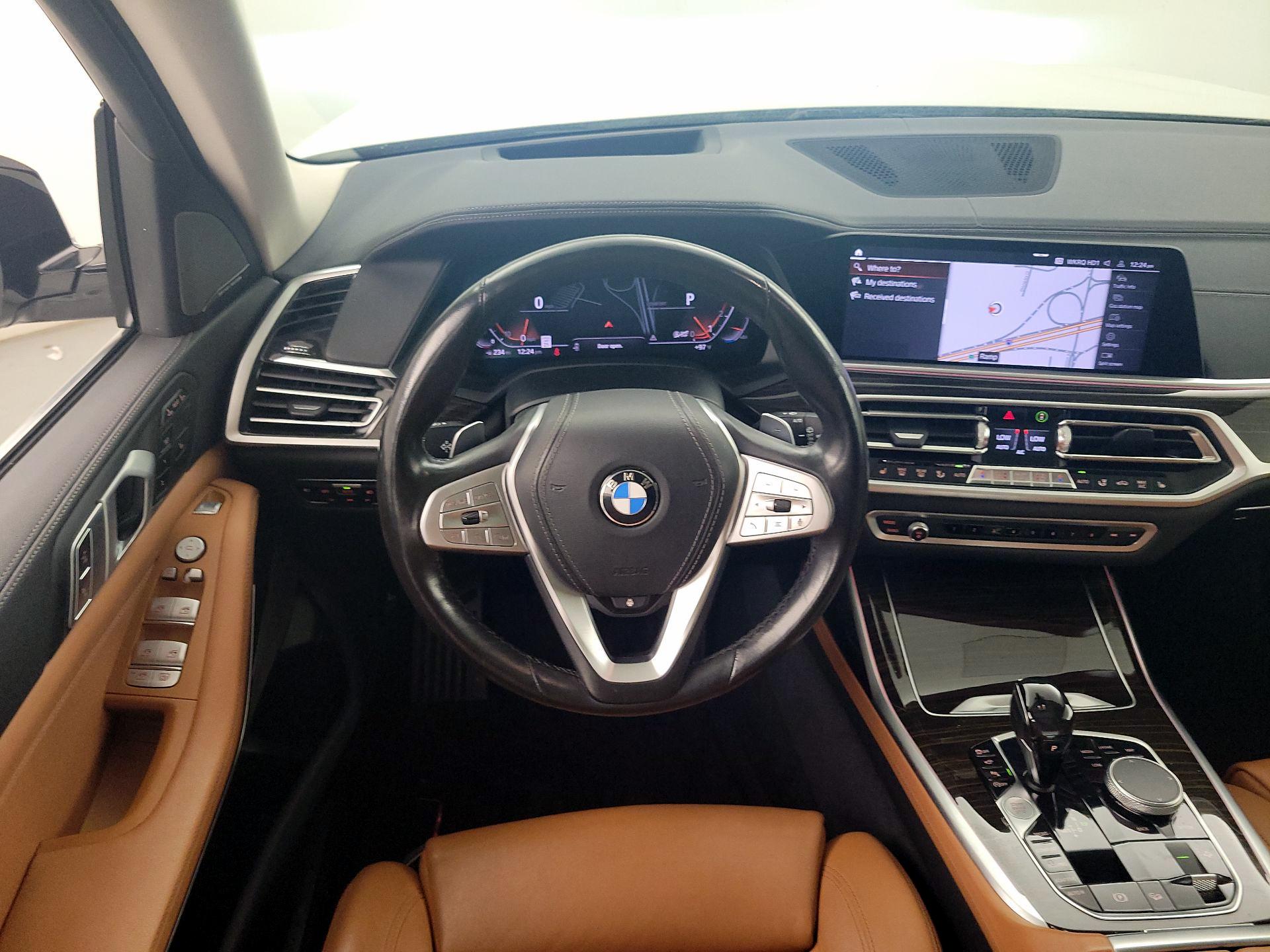 Thumbnail: 2019 BMW X7 - 10