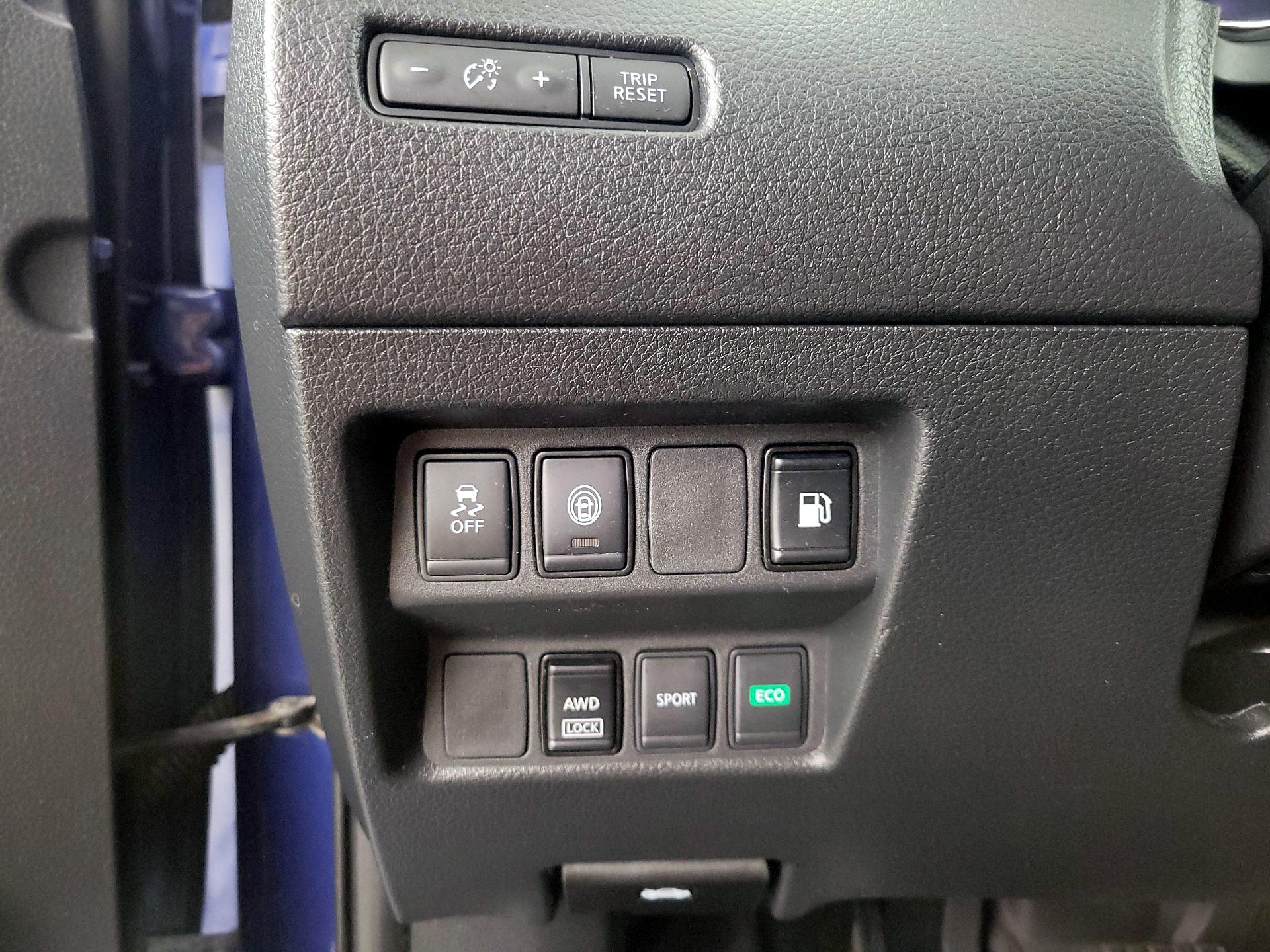 Thumbnail: 2019 Nissan Rogue - 13