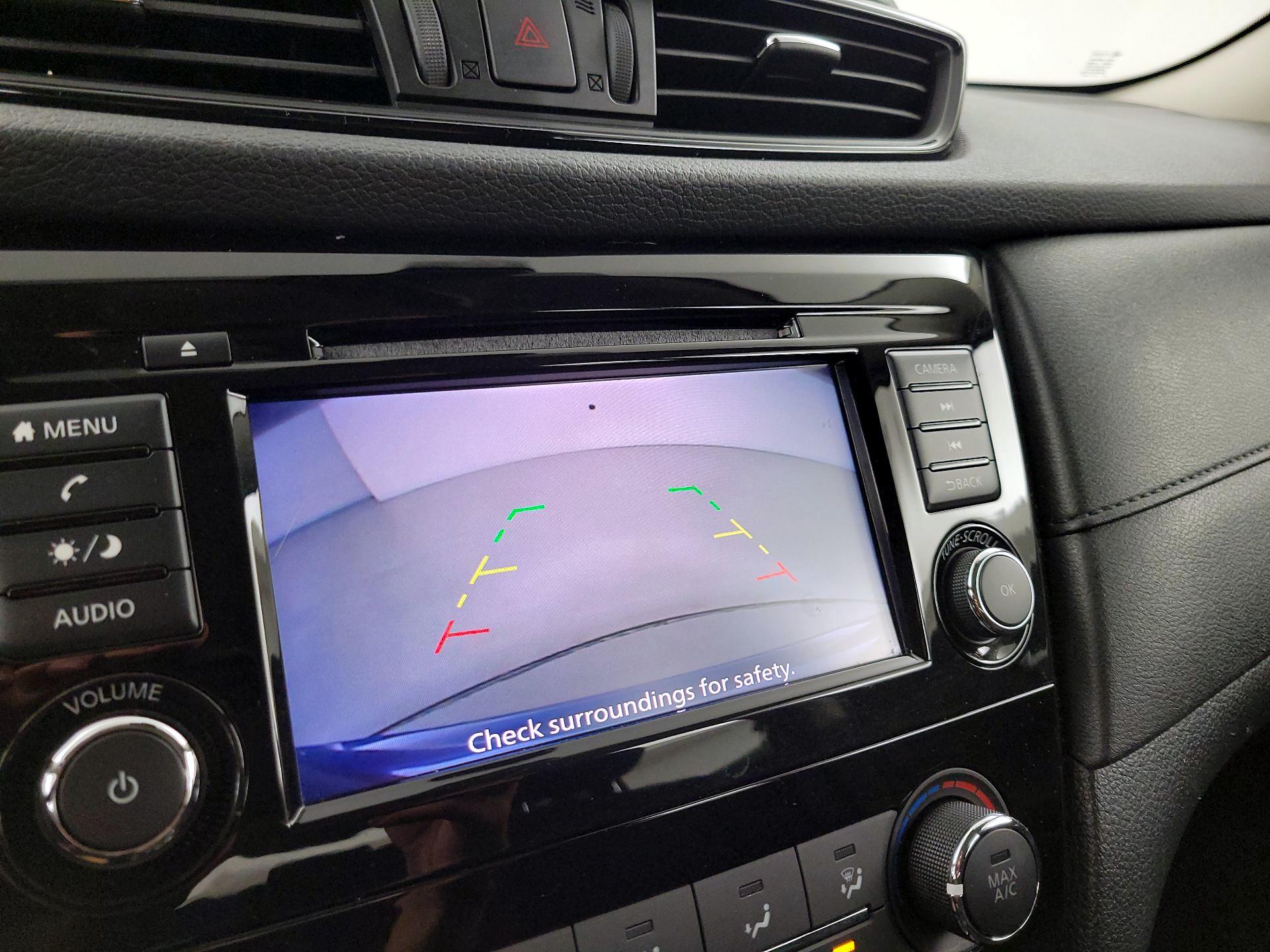 Thumbnail: 2019 Nissan Rogue - 14