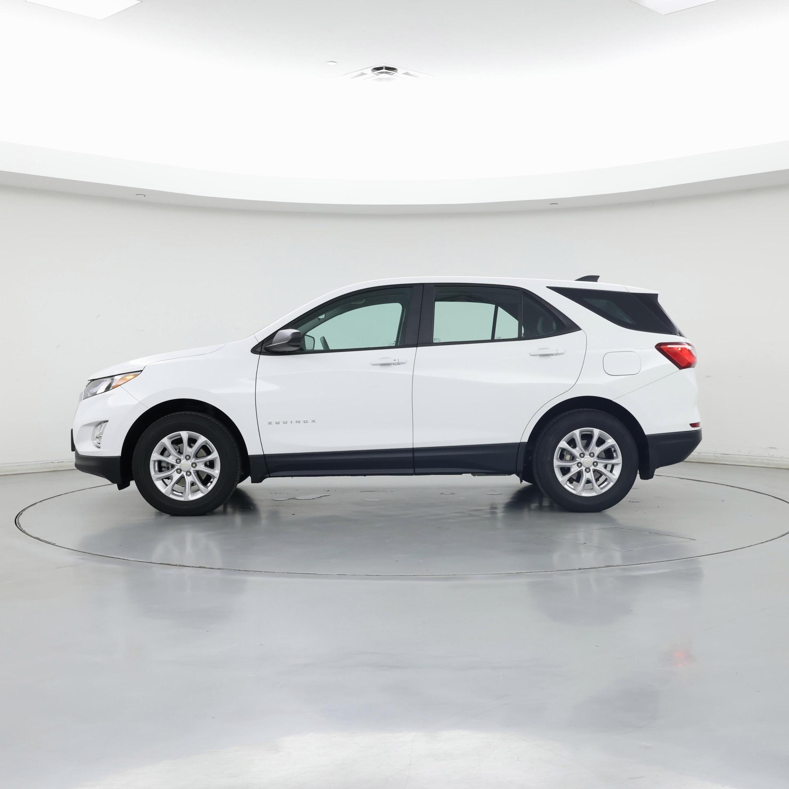 Thumbnail: 2020 Chevrolet Equinox - 3