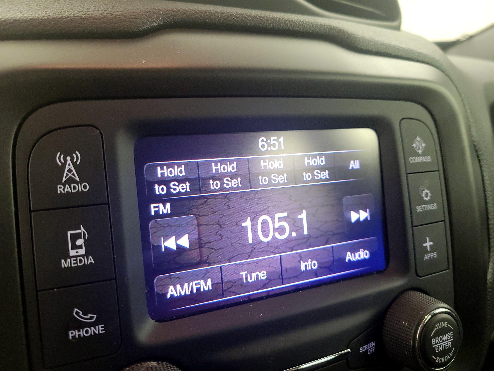 Thumbnail: 2020 Jeep Renegade - 15