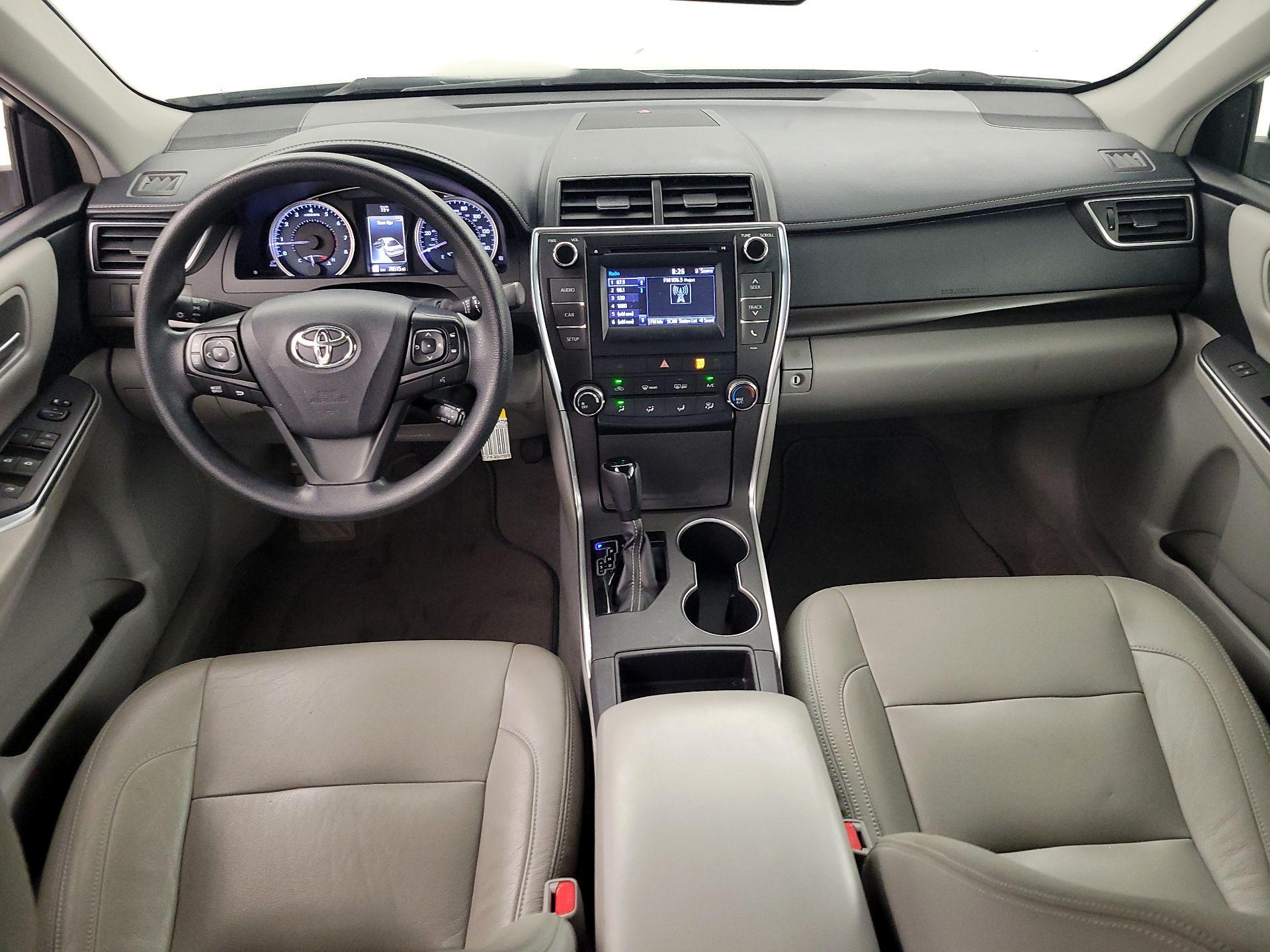 Thumbnail: 2016 Toyota Camry - 9