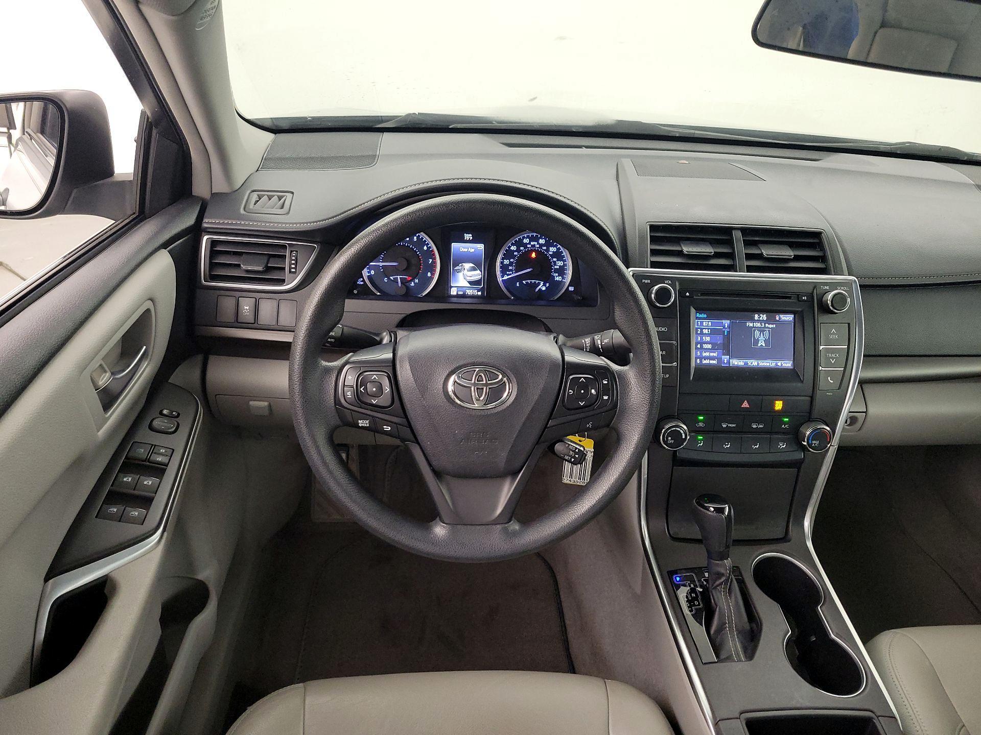 Thumbnail: 2016 Toyota Camry - 10