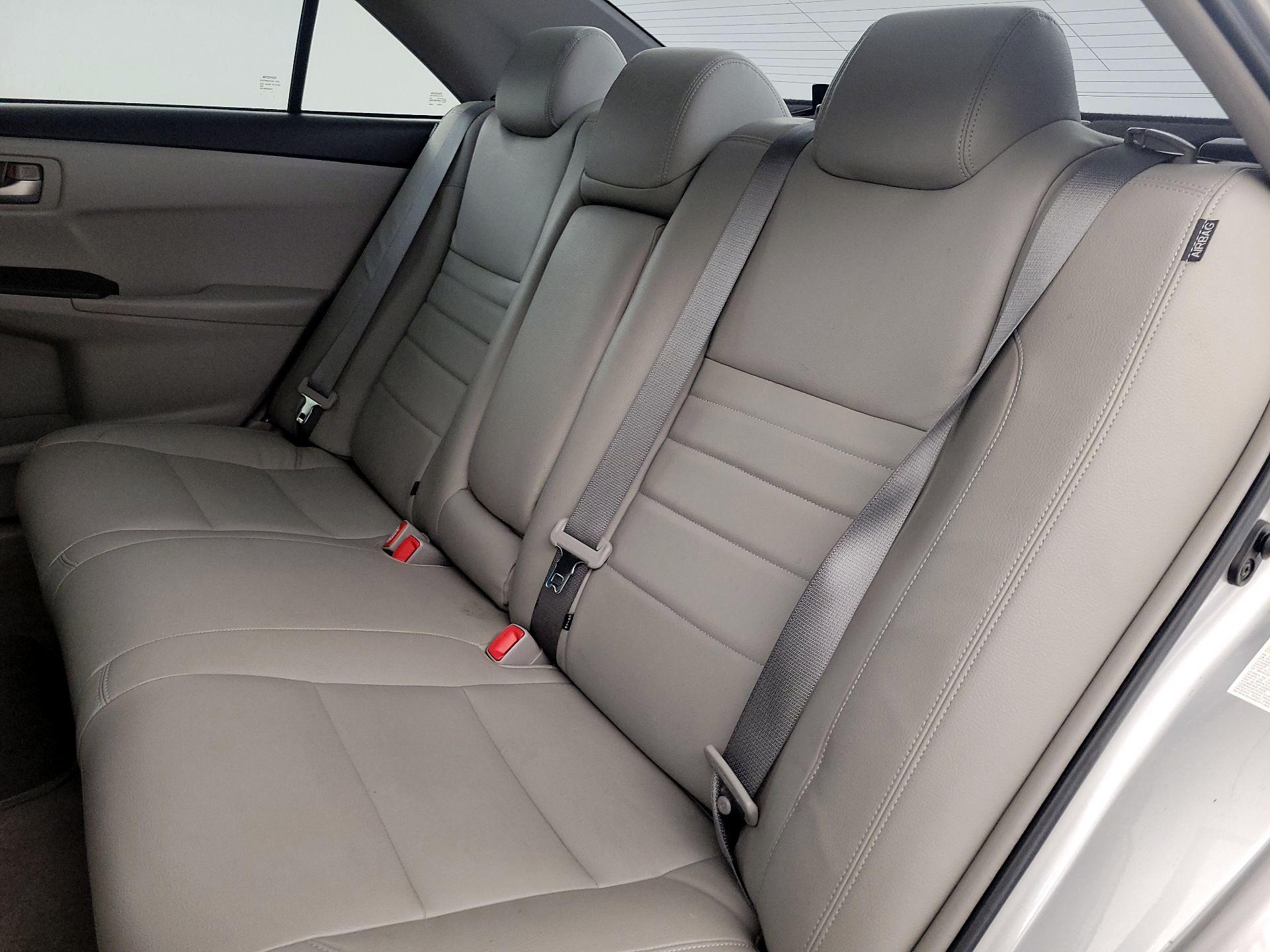 Thumbnail: 2016 Toyota Camry - 19
