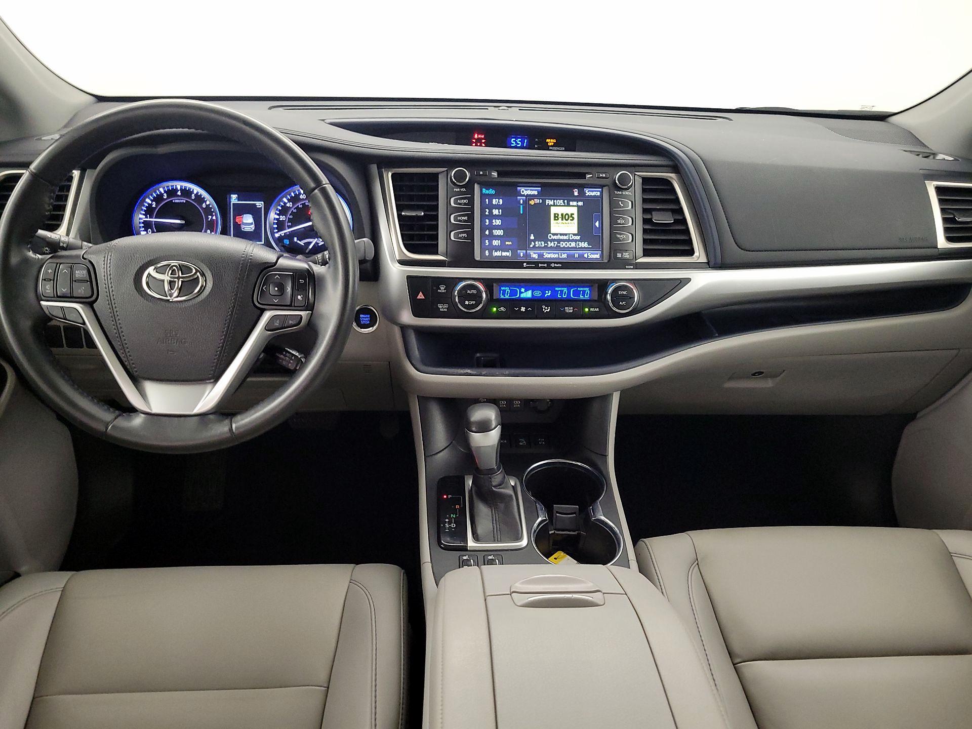 Thumbnail: 2019 Toyota Highlander - 9