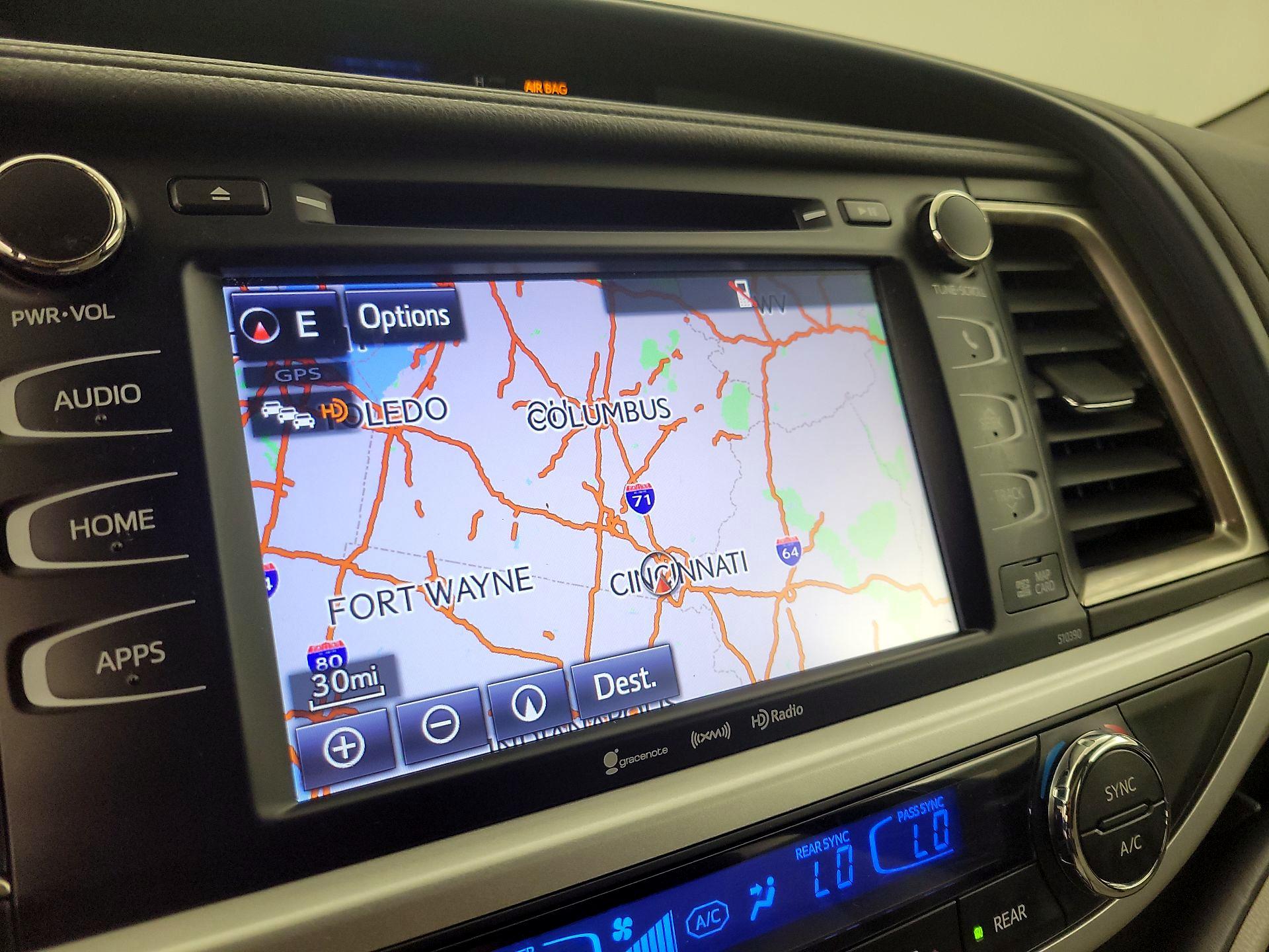 Thumbnail: 2019 Toyota Highlander - 14