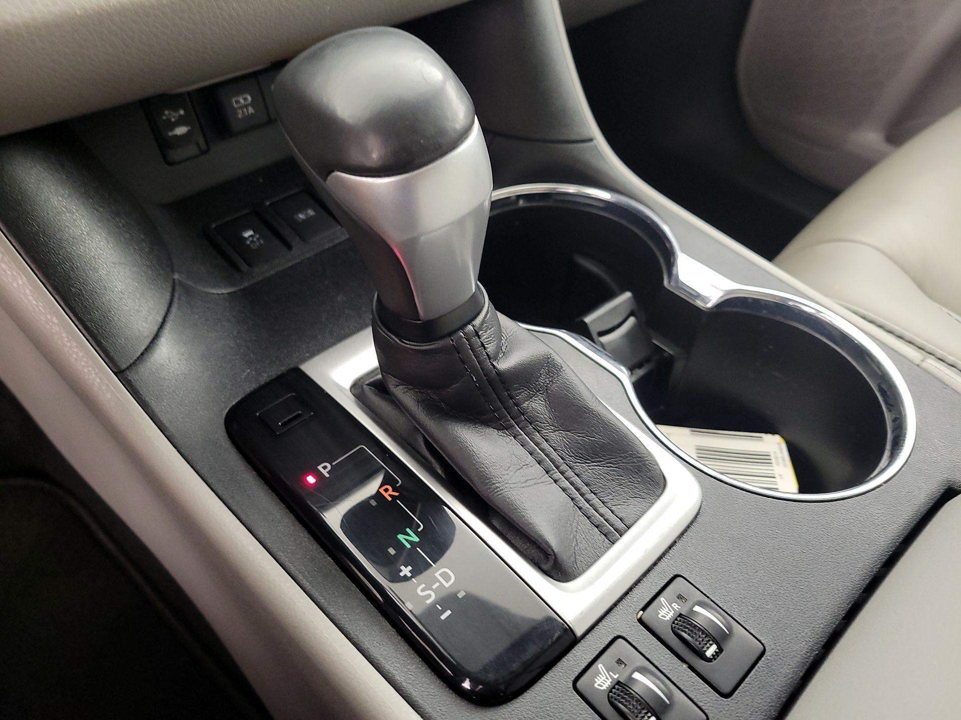 Thumbnail: 2019 Toyota Highlander - 18