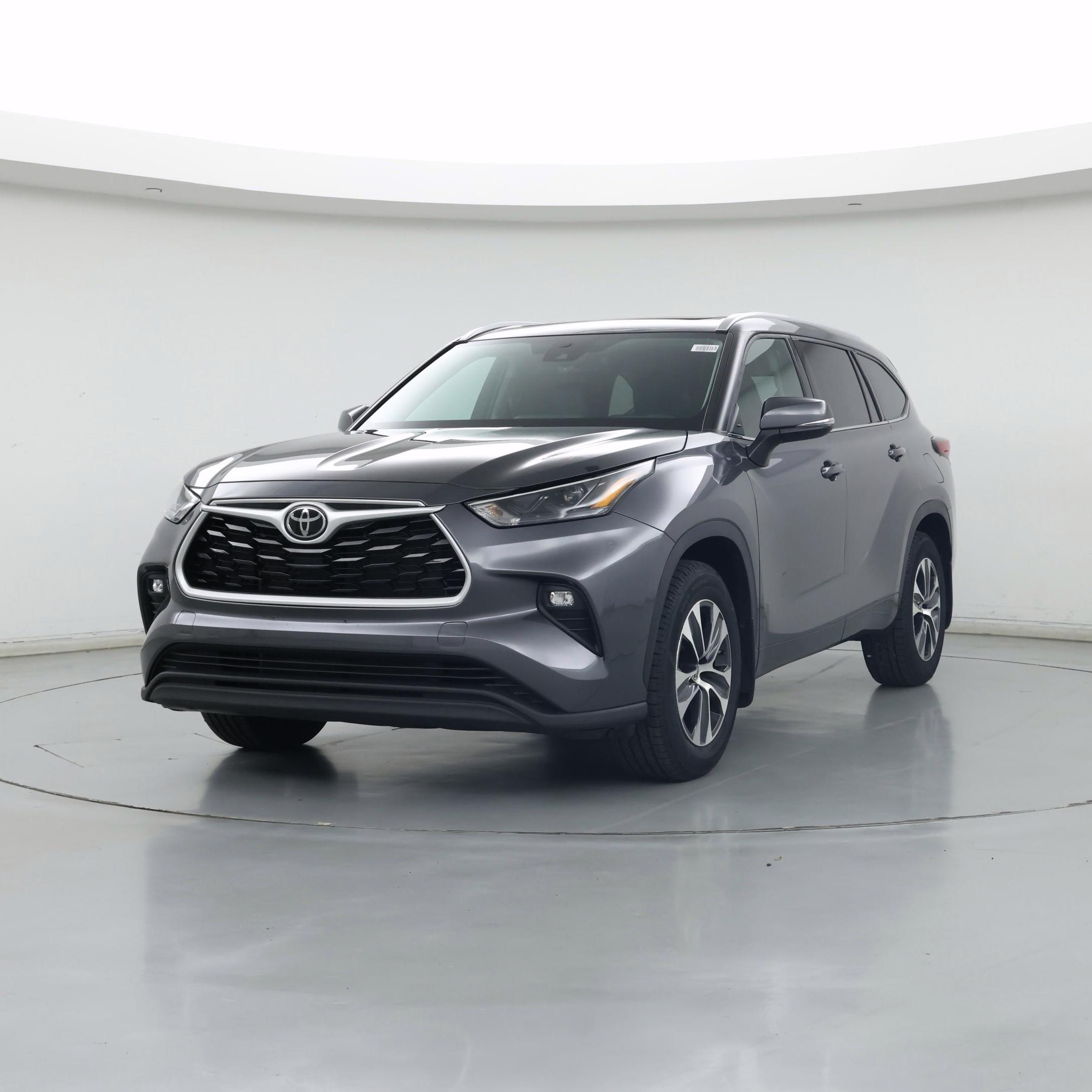 Thumbnail: 2022 Toyota Highlander - 4